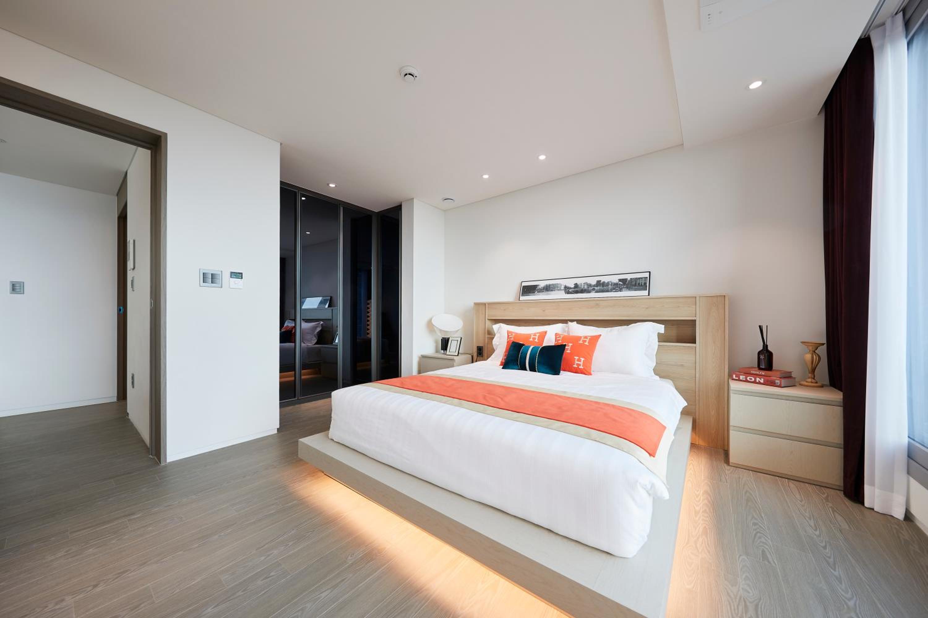 Dolphin Penthouse