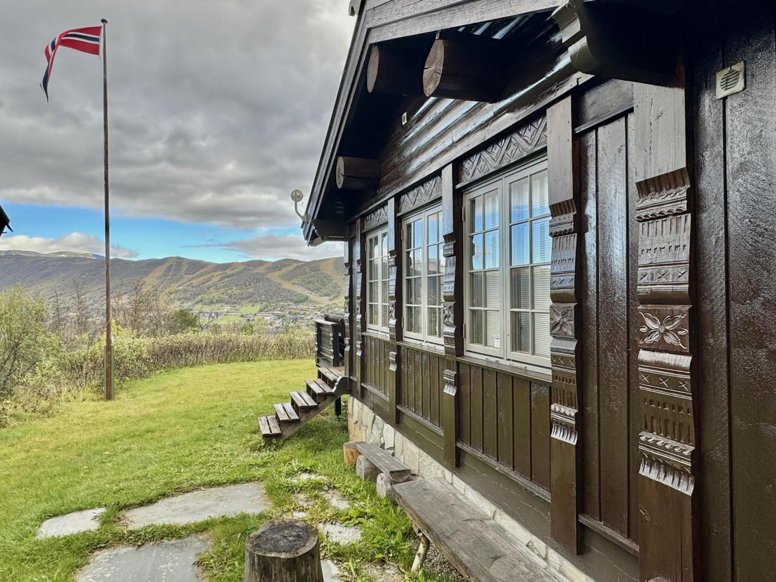 Large cabin with spectacular views in Geilo view 5