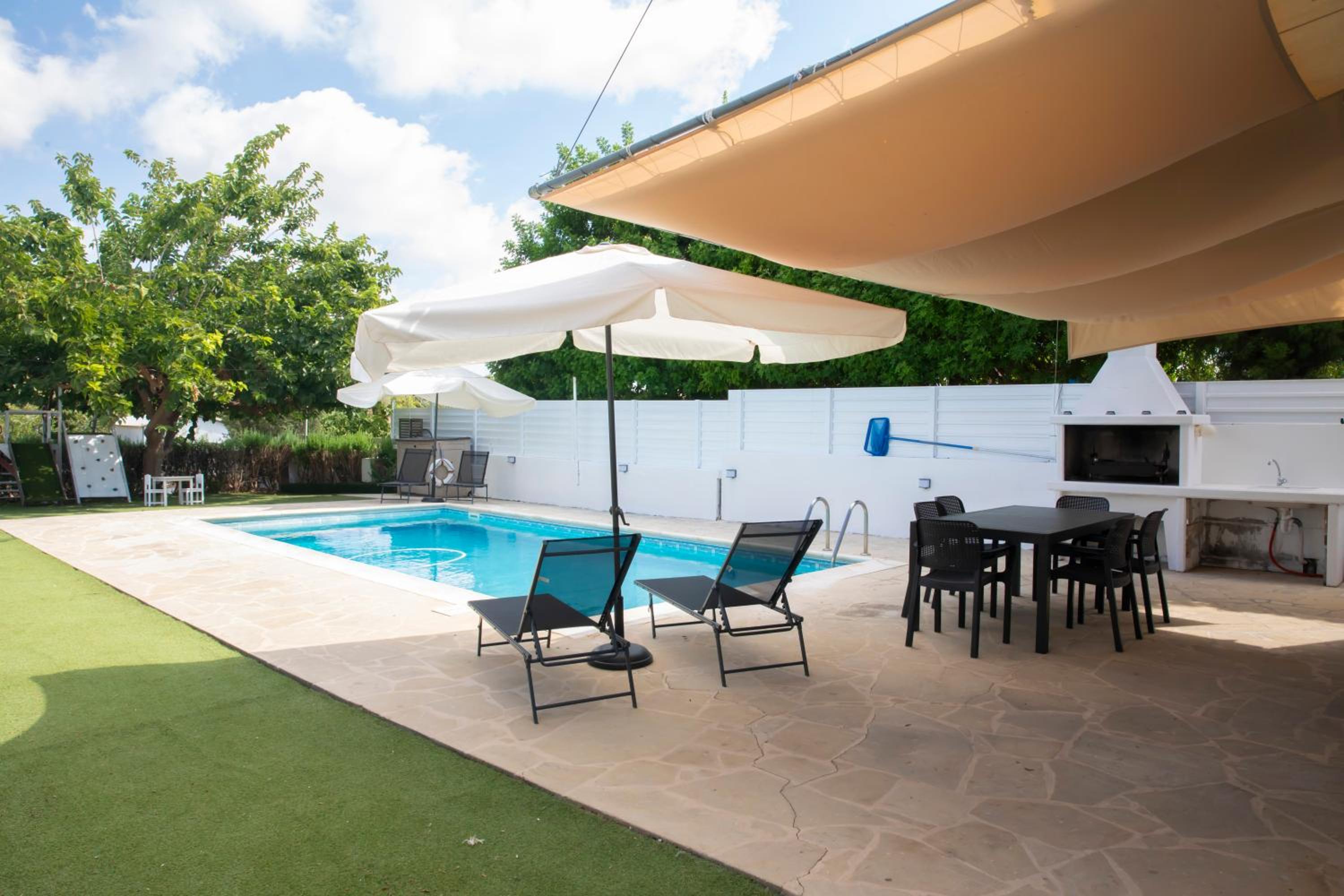 Koni Villa Paphos