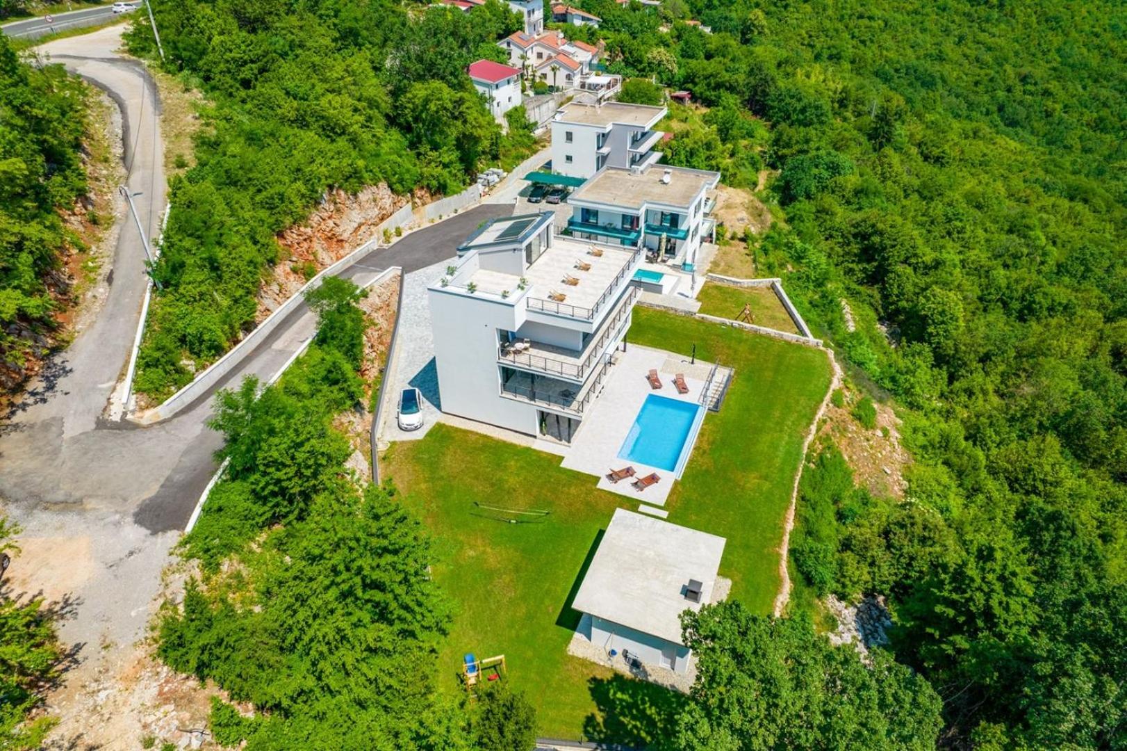 Villa Deavista by Villsy