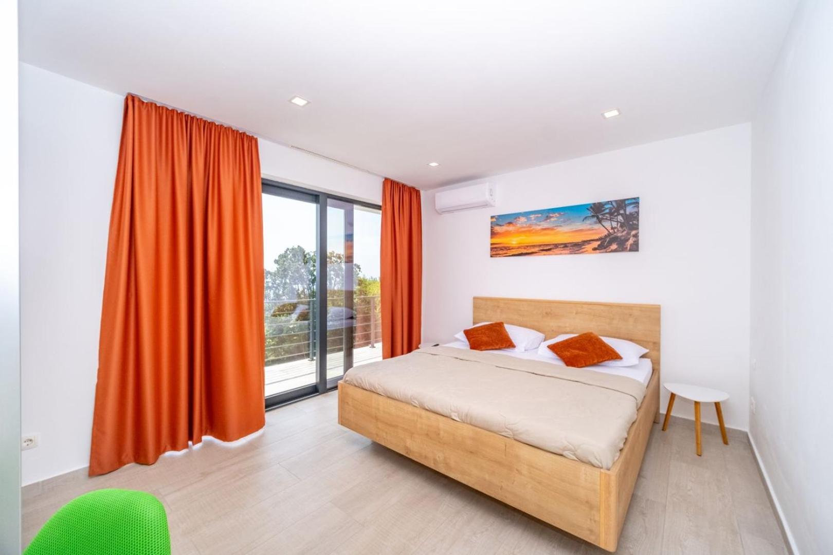 Villa Deavista by Villsy