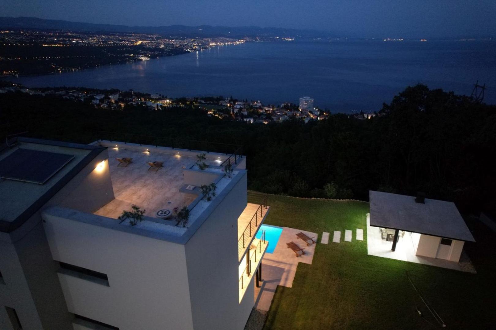 Villa Deavista by Villsy