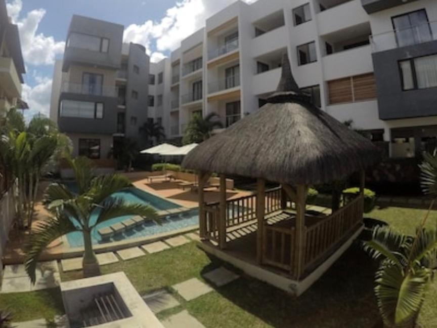 Deluxe Ocean View Penthouse with private Roof Deck view 2