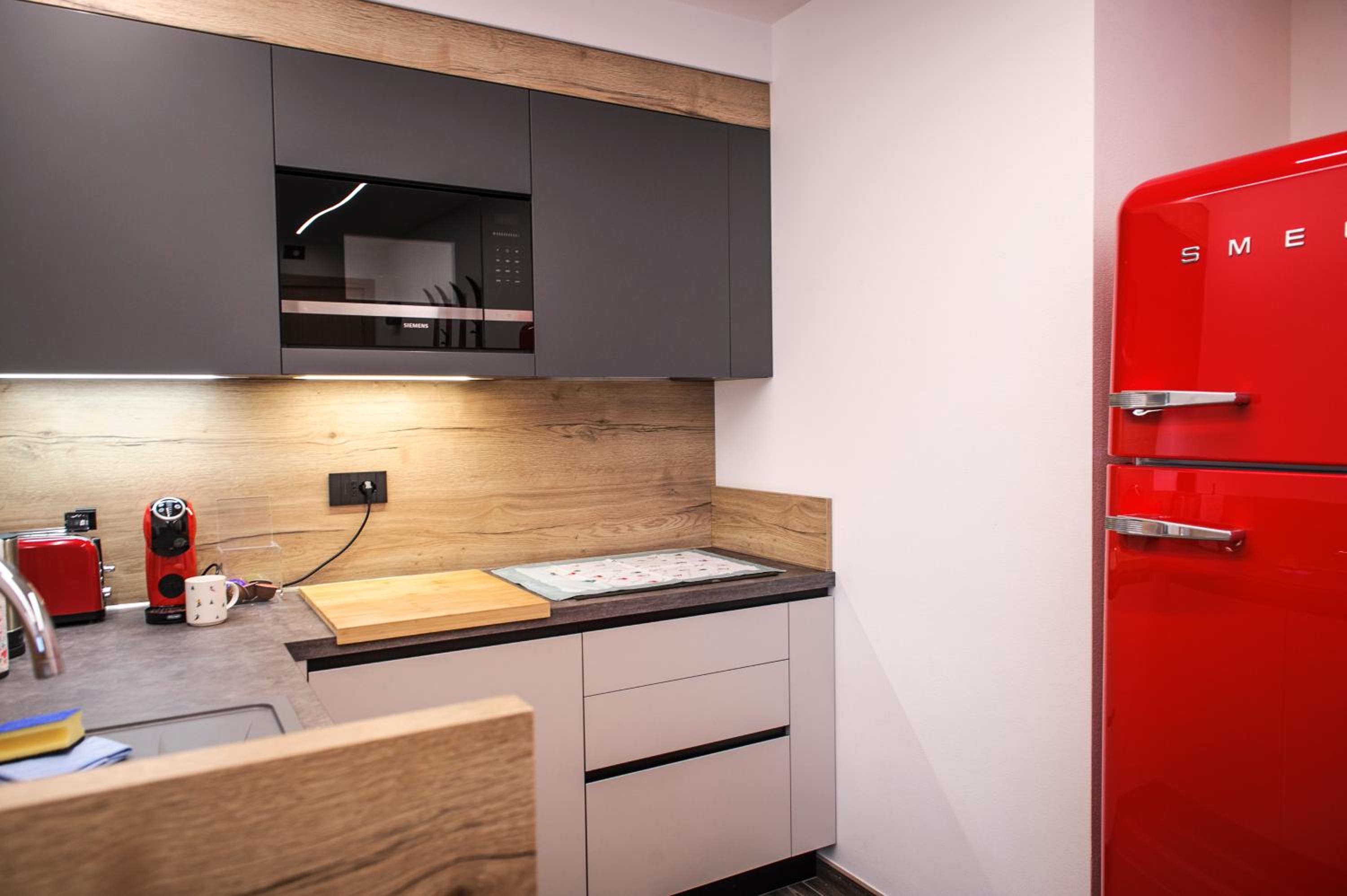 Gin Luxury Apartments City Centre view 5