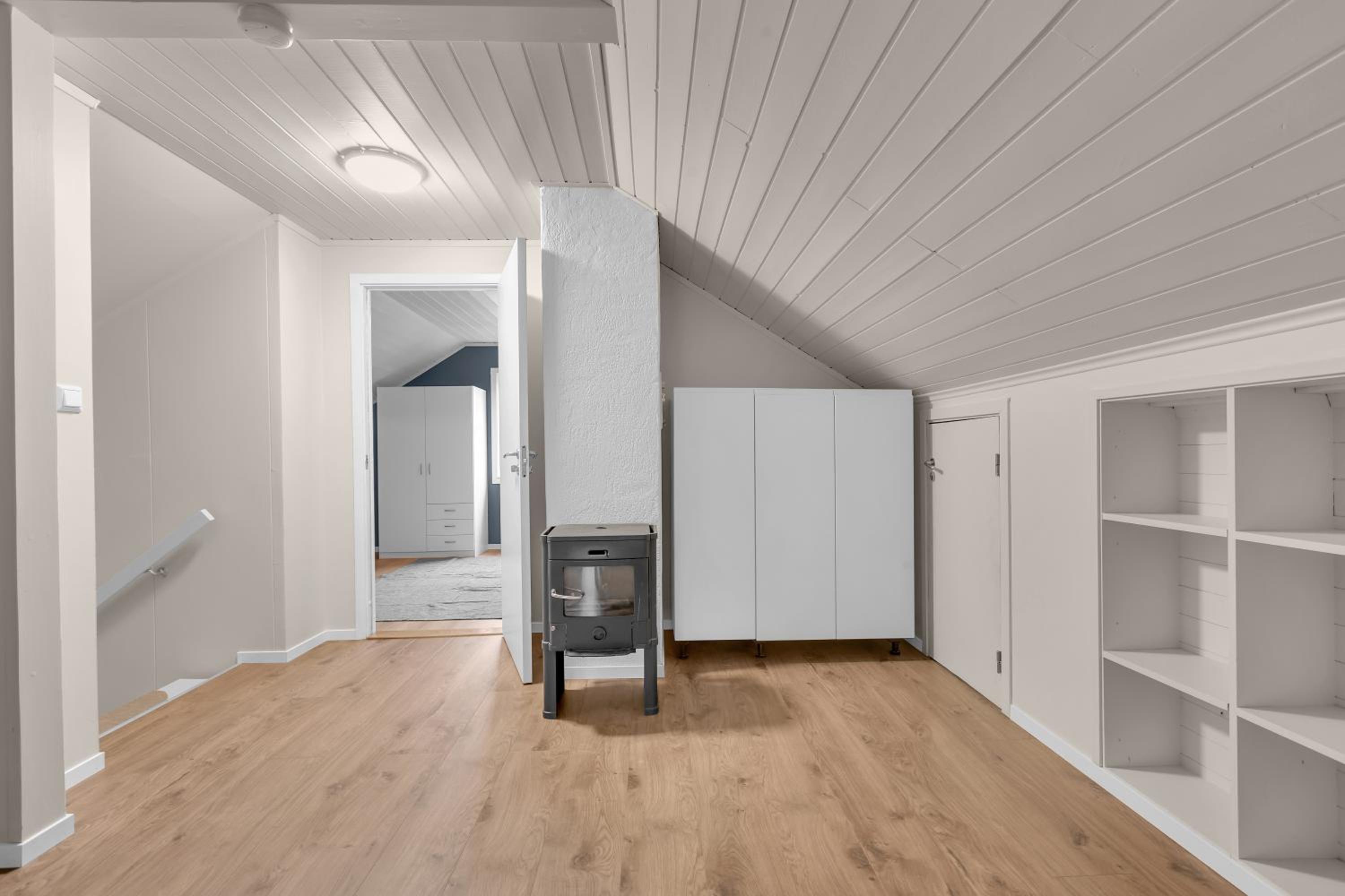 Northstay - Grimsby House, Free Parking, Sauna, Sleeps 16