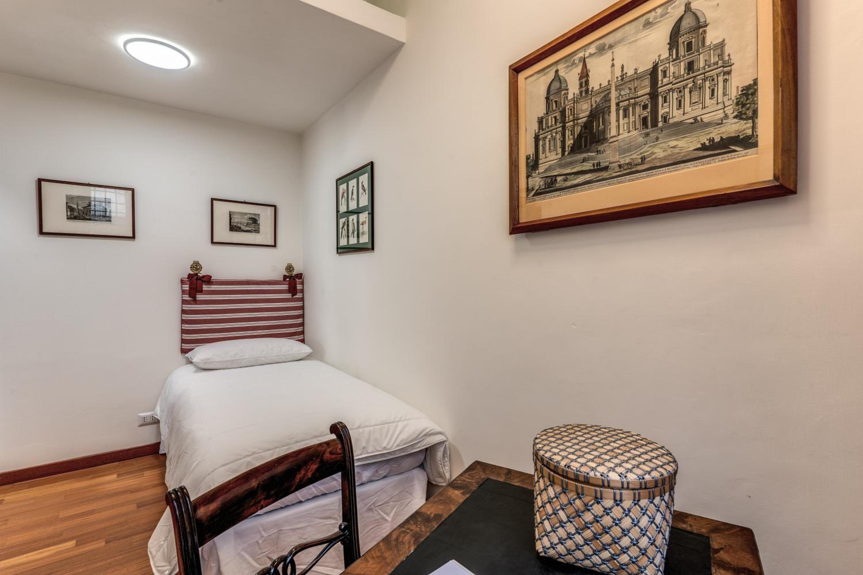 Domus in Via Del Corso