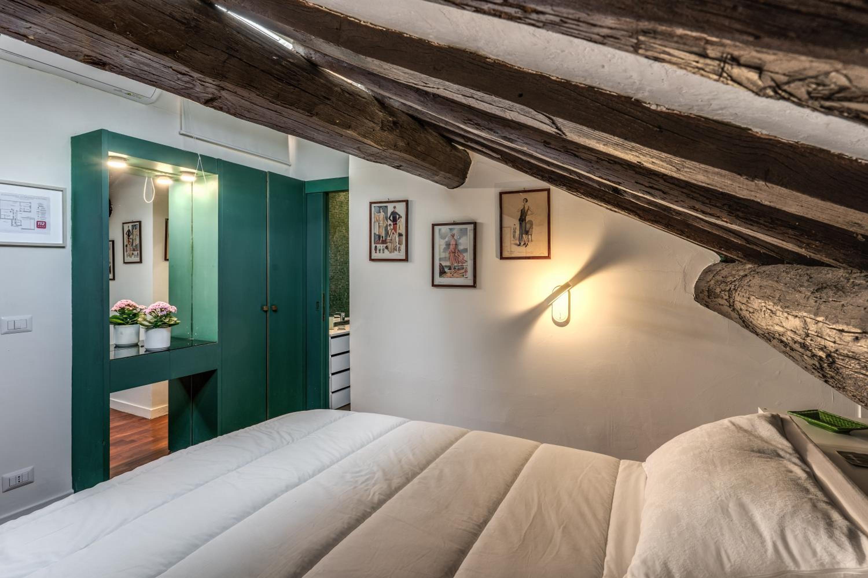 Domus in Via Del Corso