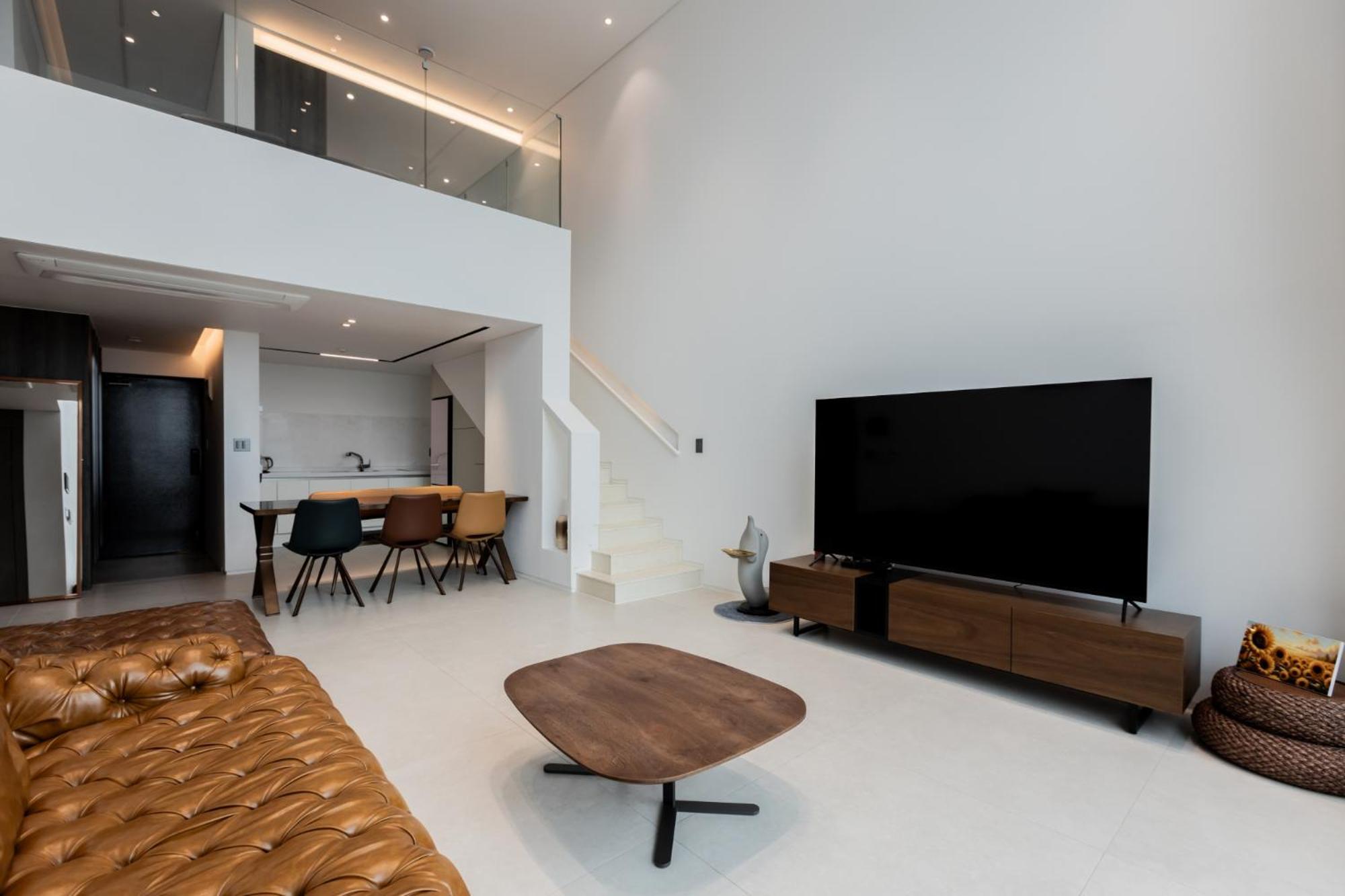Dolphin Penthouse