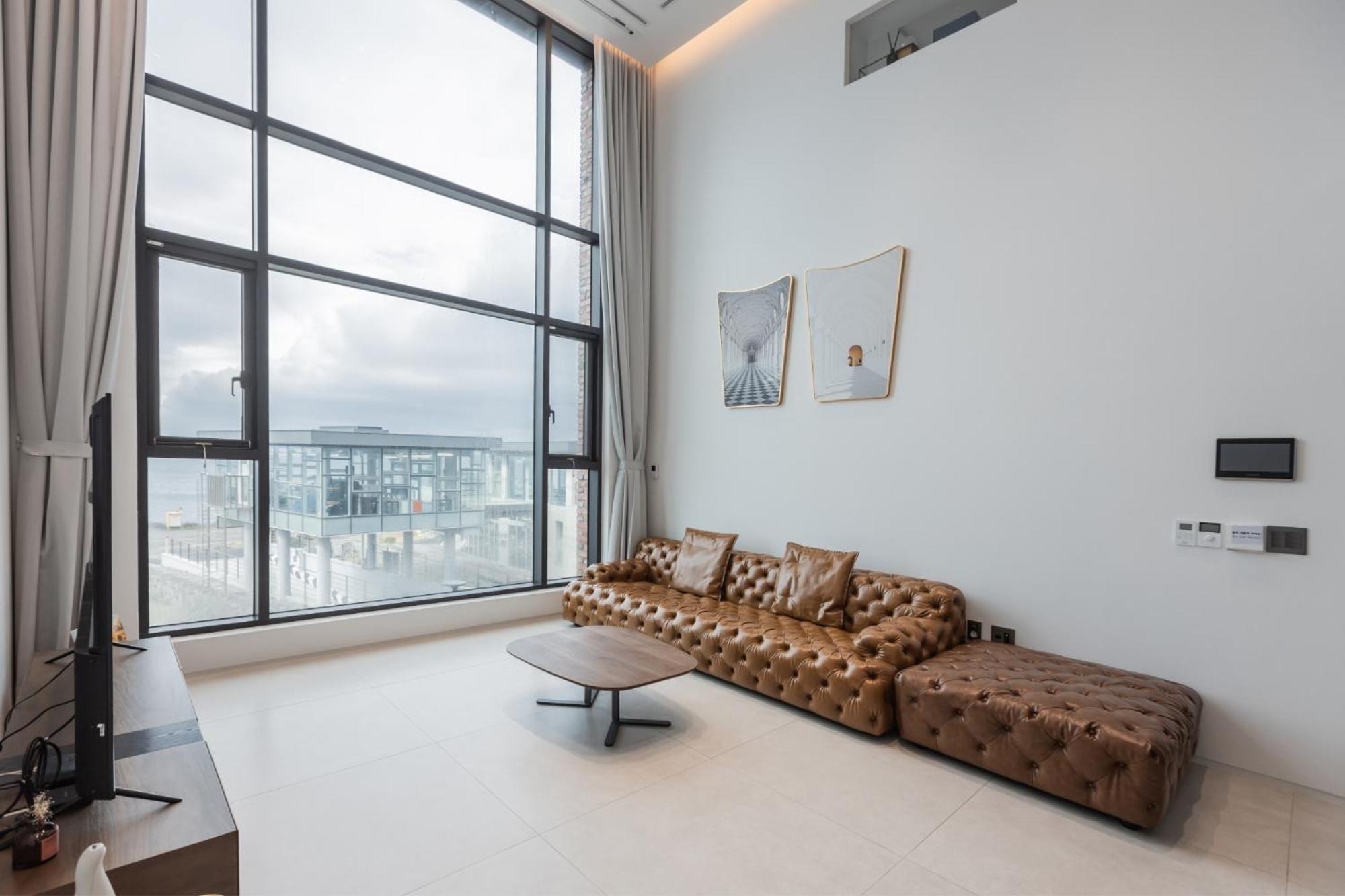 Dolphin Penthouse