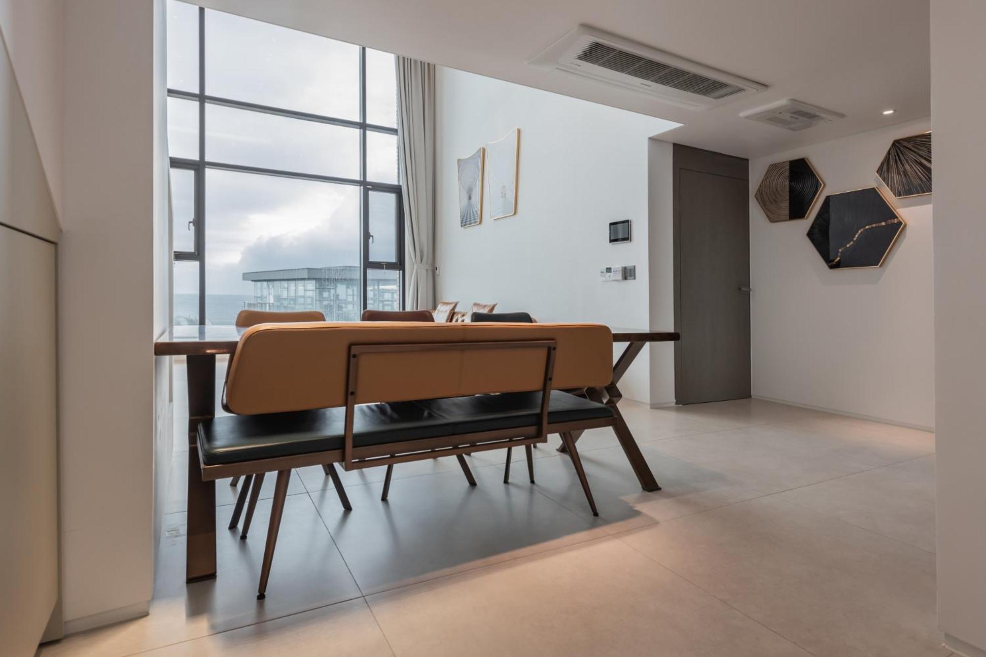 Dolphin Penthouse