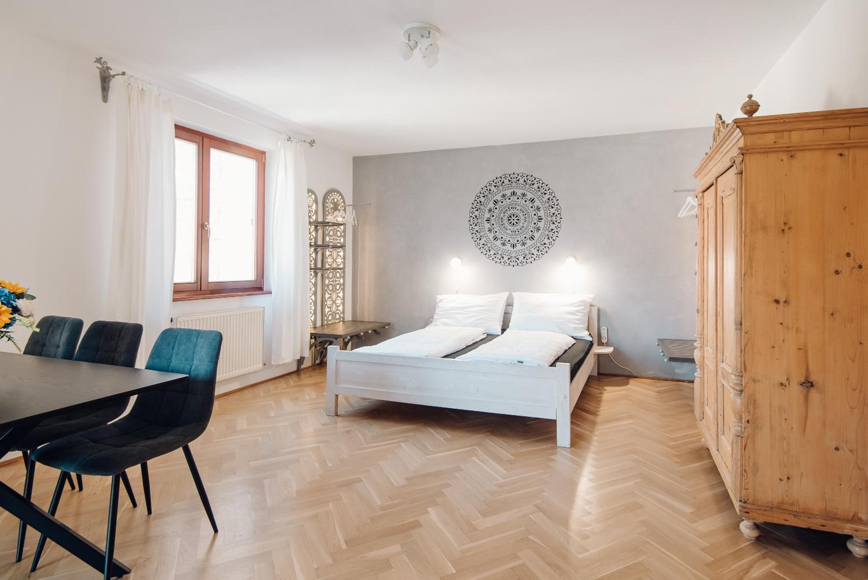 Sina's Boutique Apartment #2 view 4