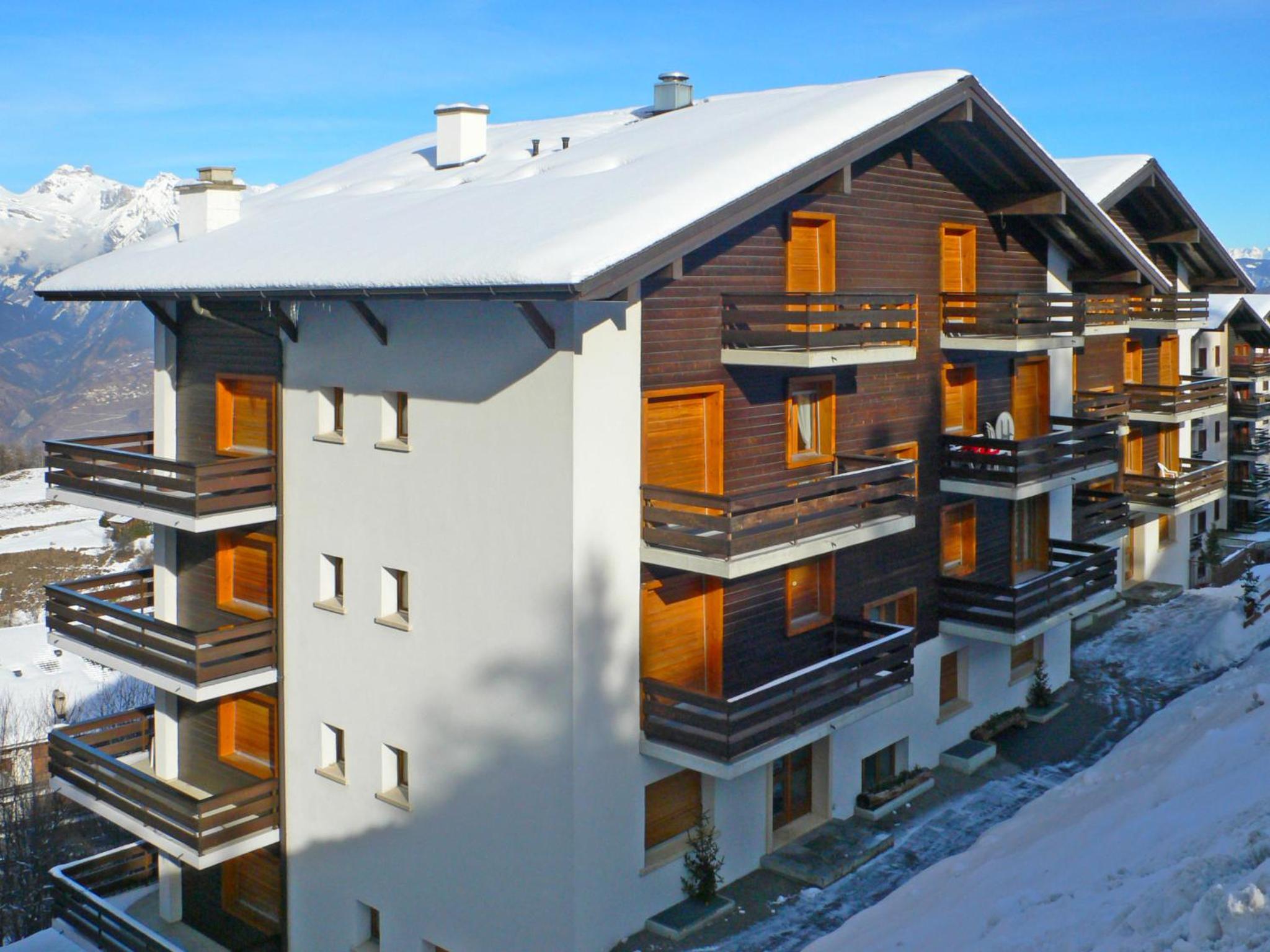 Apartment Swiss alps Cocoon Cascade 5 by Interhome