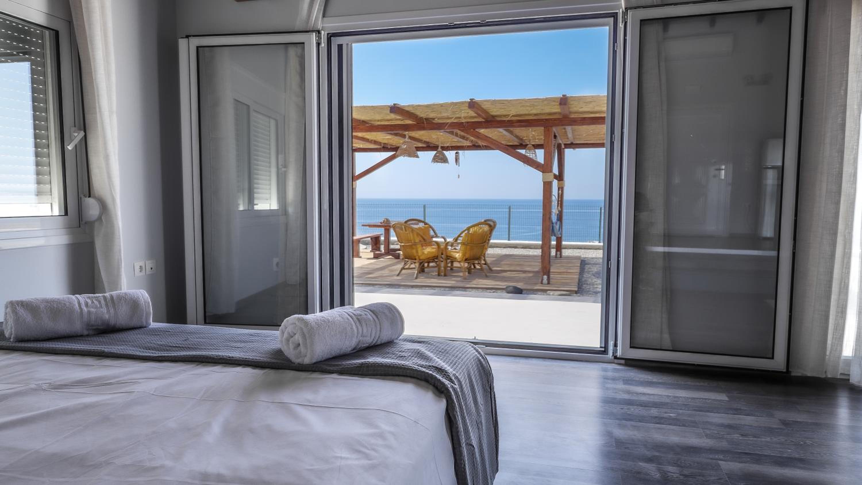 Blue Heaven Kerami photo 1