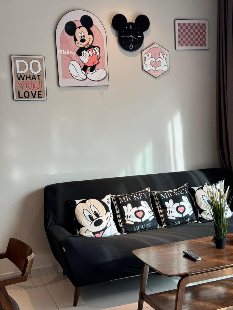 Mickey Mouse Couple 2 Genting Highlands