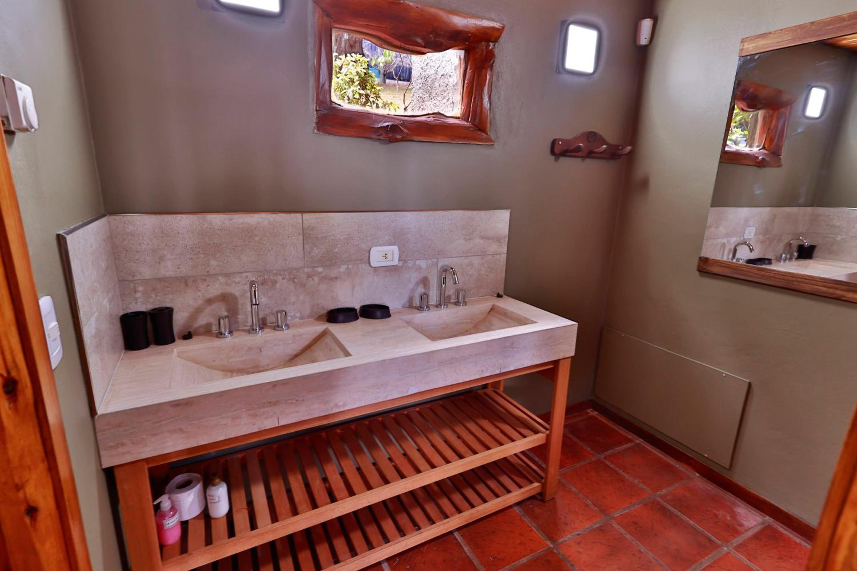 Cabañas Villa Labrador con costa de lago