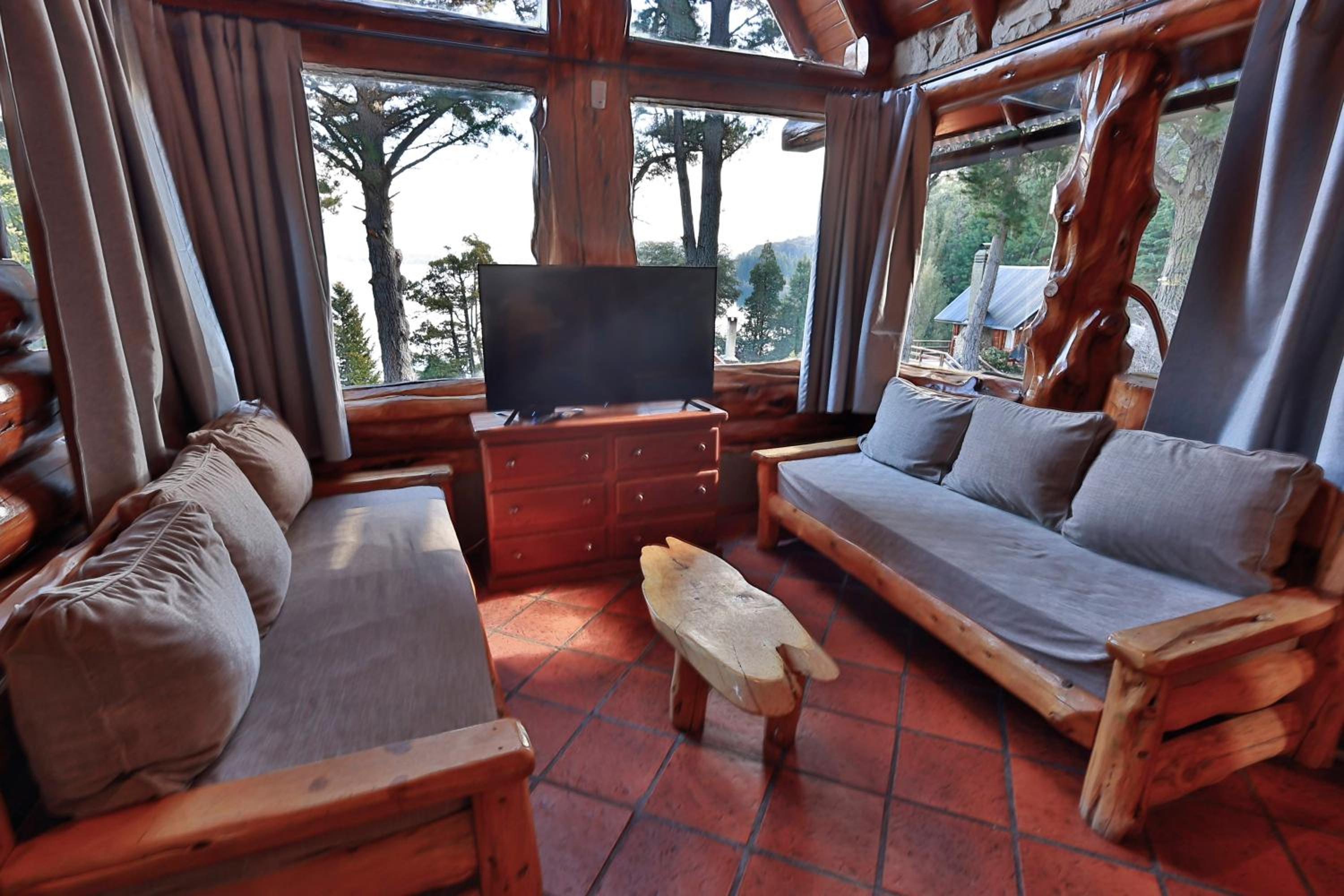 Cabañas Villa Labrador con costa de lago