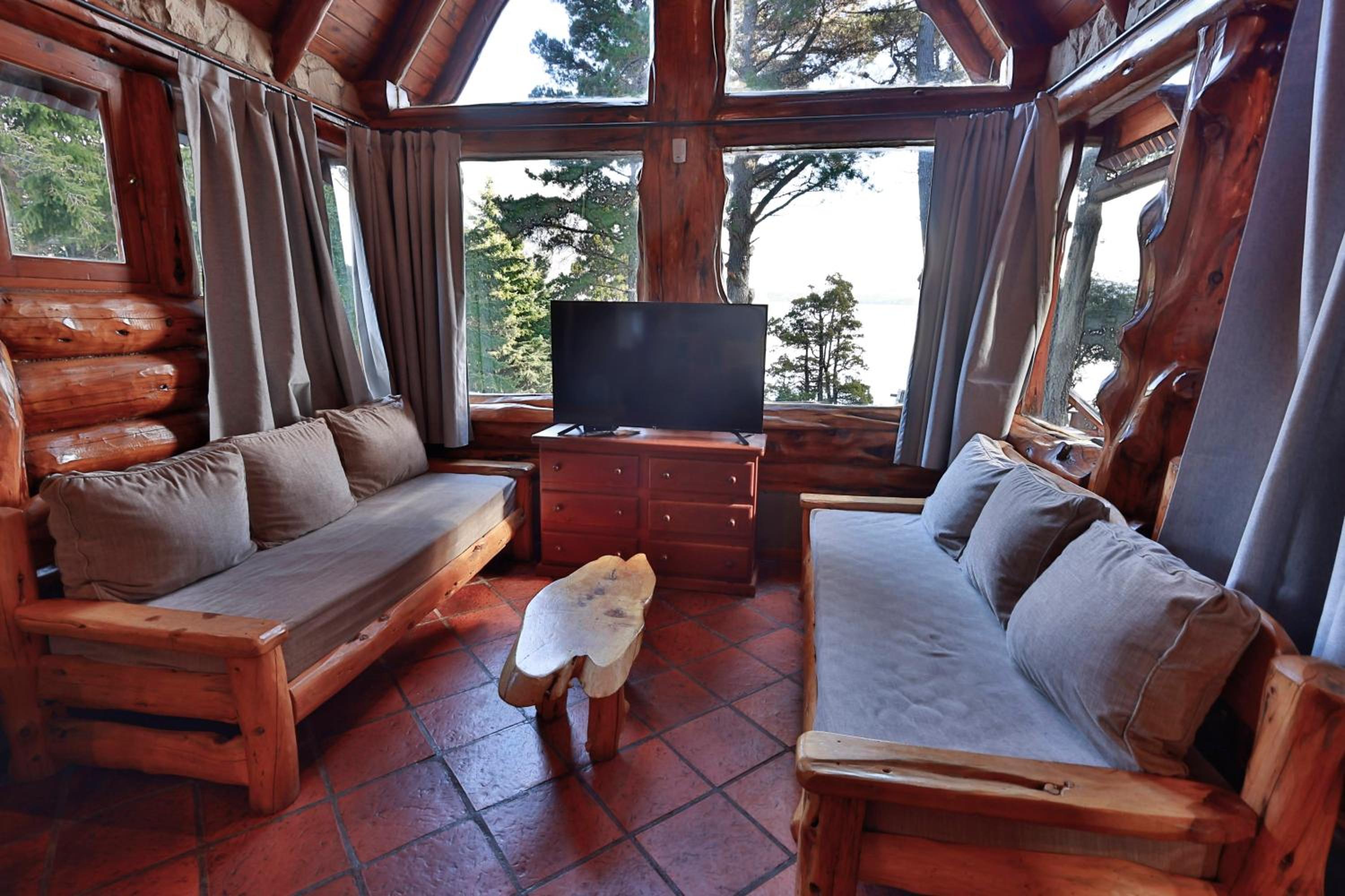 Cabañas Villa Labrador con costa de lago