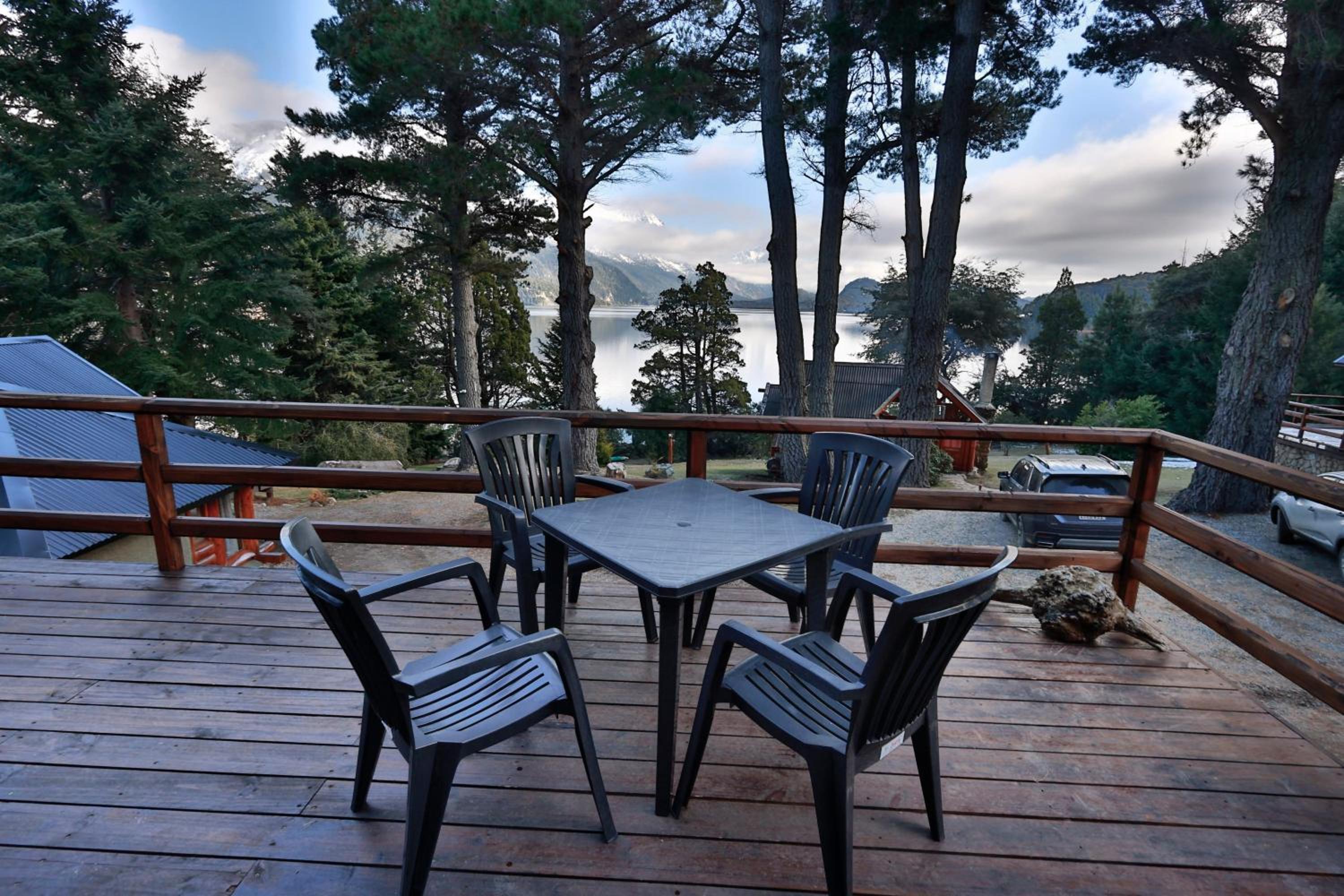 Cabañas Villa Labrador con costa de lago