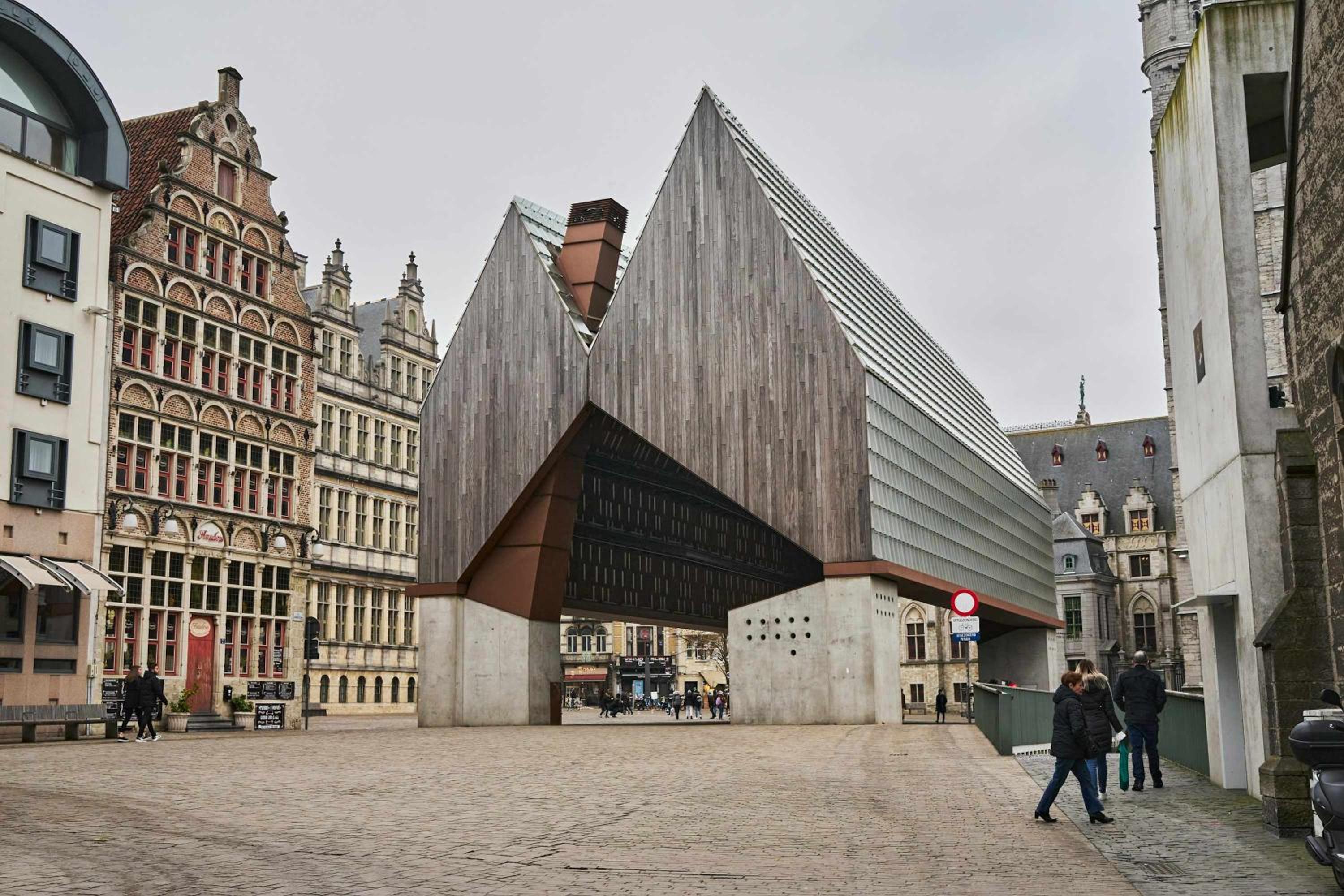 Duplex Apartment for 4 Guests in the Heart of Ghent