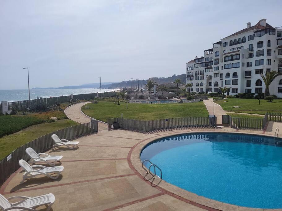 Espectacular en bahía de Rosas, Algarrobo