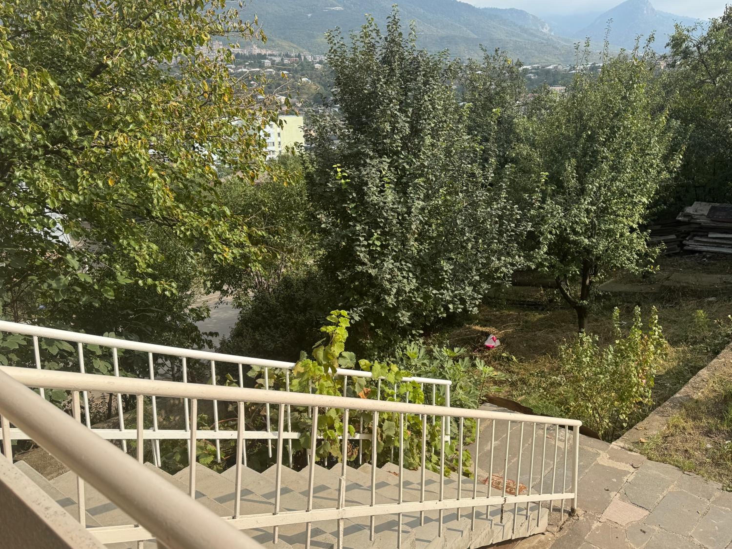 Aren Guest House