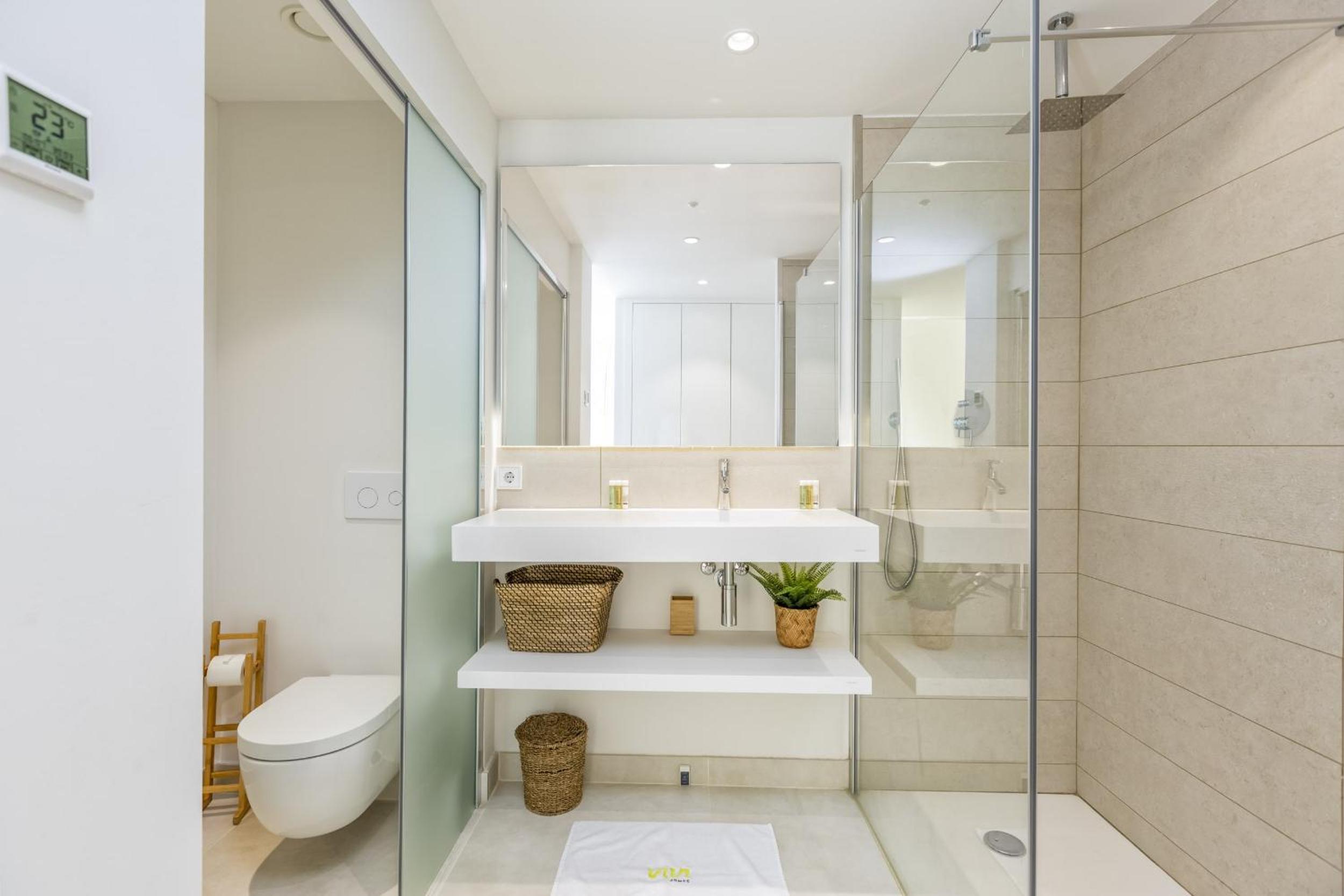 ViVi Homes - Deco Pool, Garden, Terrace & Beach
