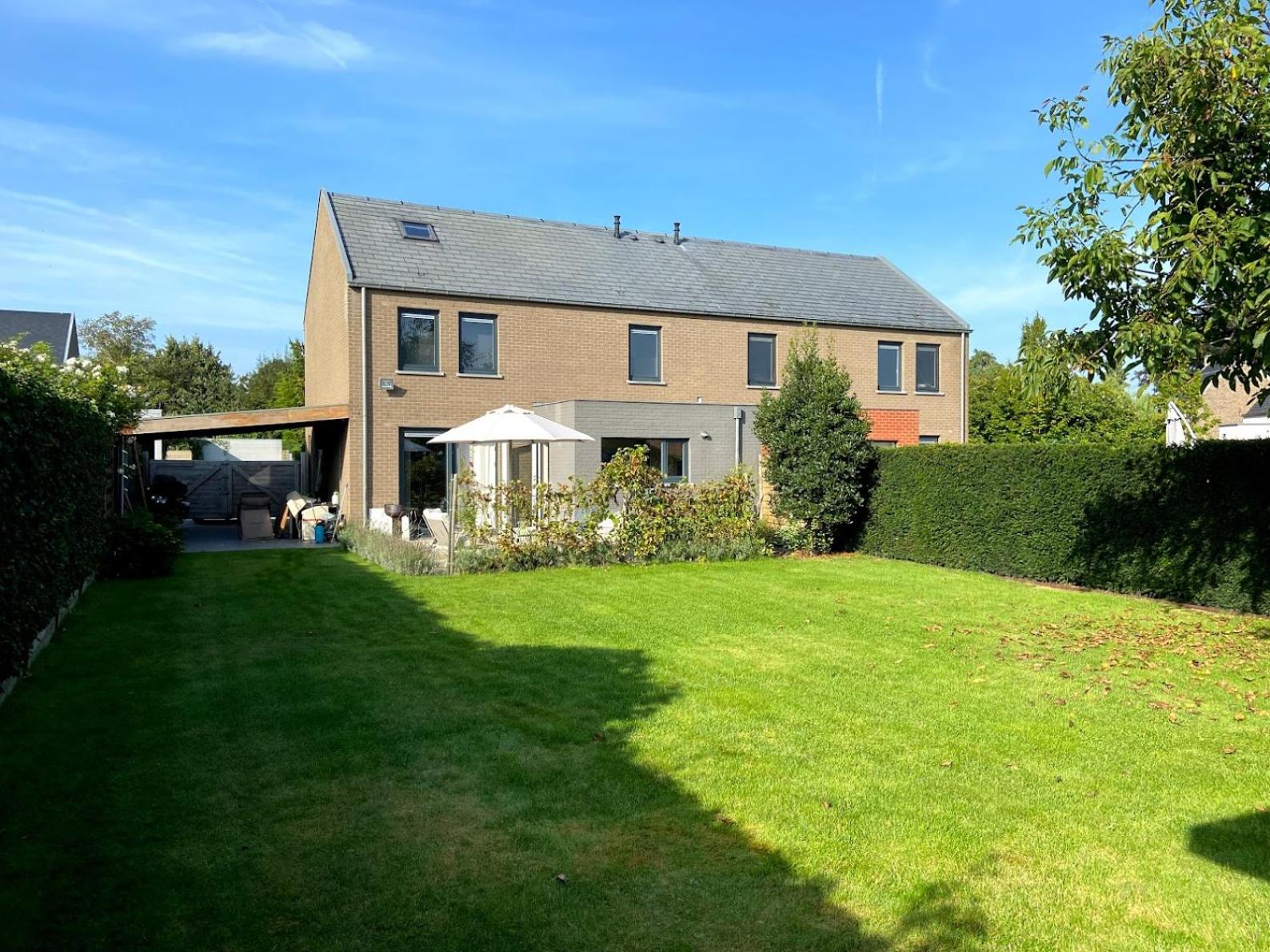 Huis Merelbeke Vlakbij Gent