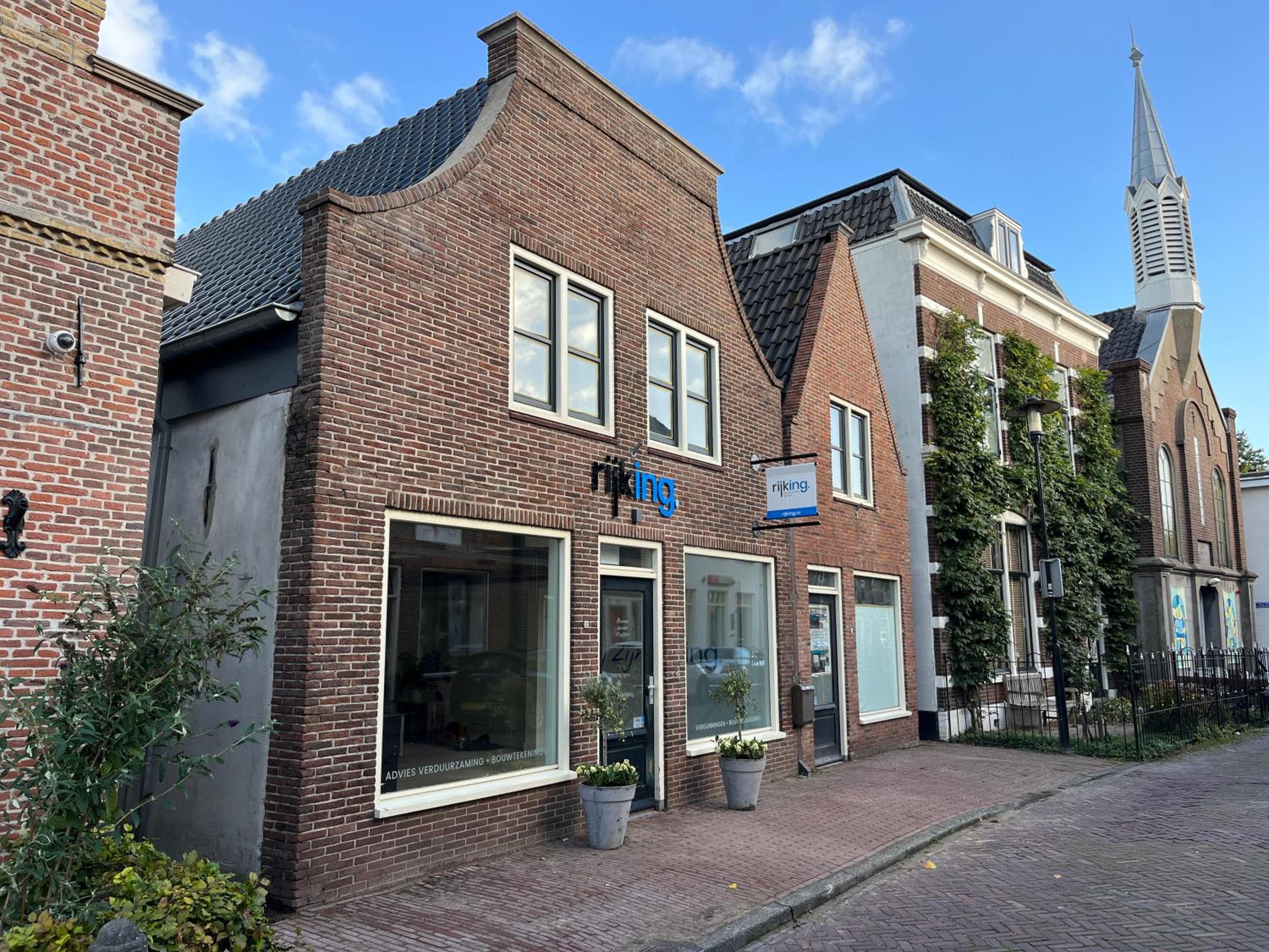 Karakteristieke bovenwoning gelegen tussen Utrecht en Amsterdam