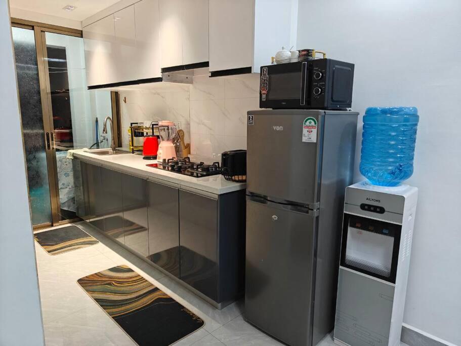 Cozy1-Bedroom Apartment Kilimani view 4