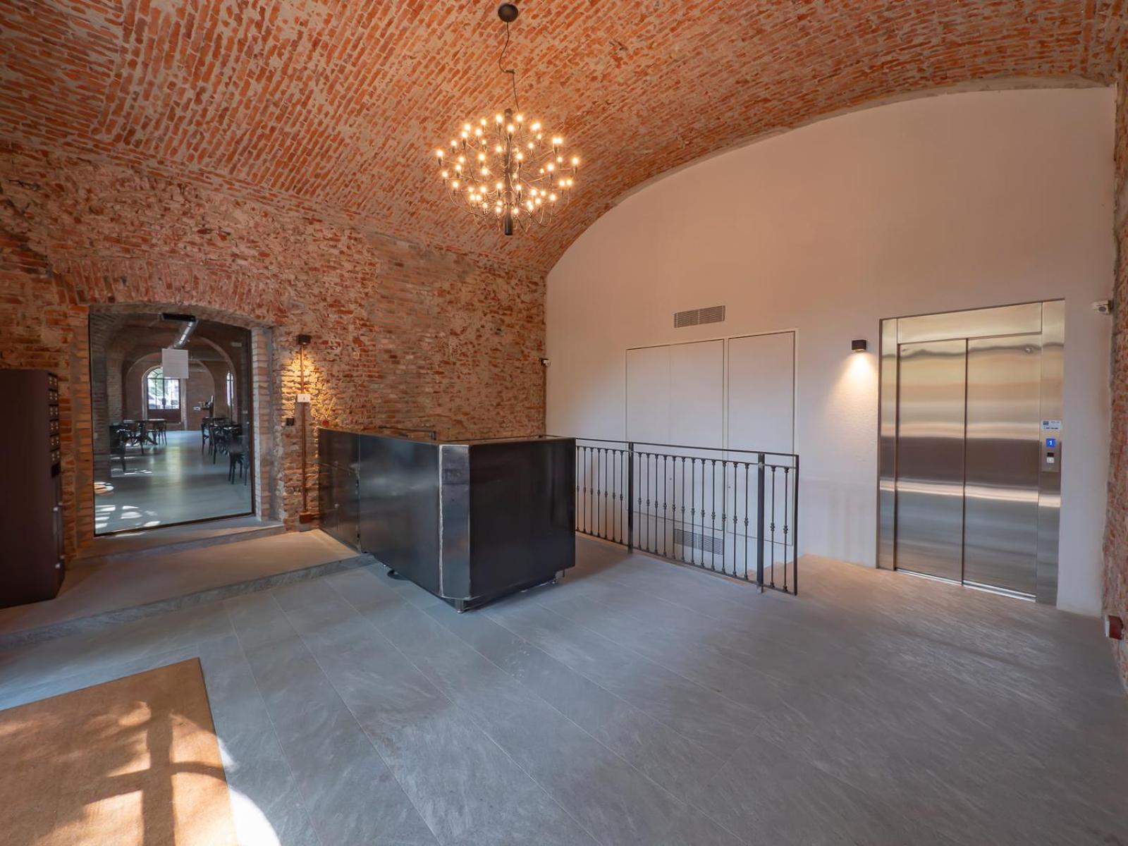 Xenia Apartments - Modern Suite in Sant'Ambrogio