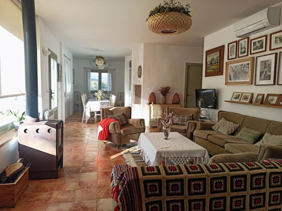 El Olivar de Albarizas Casa rural para grupos