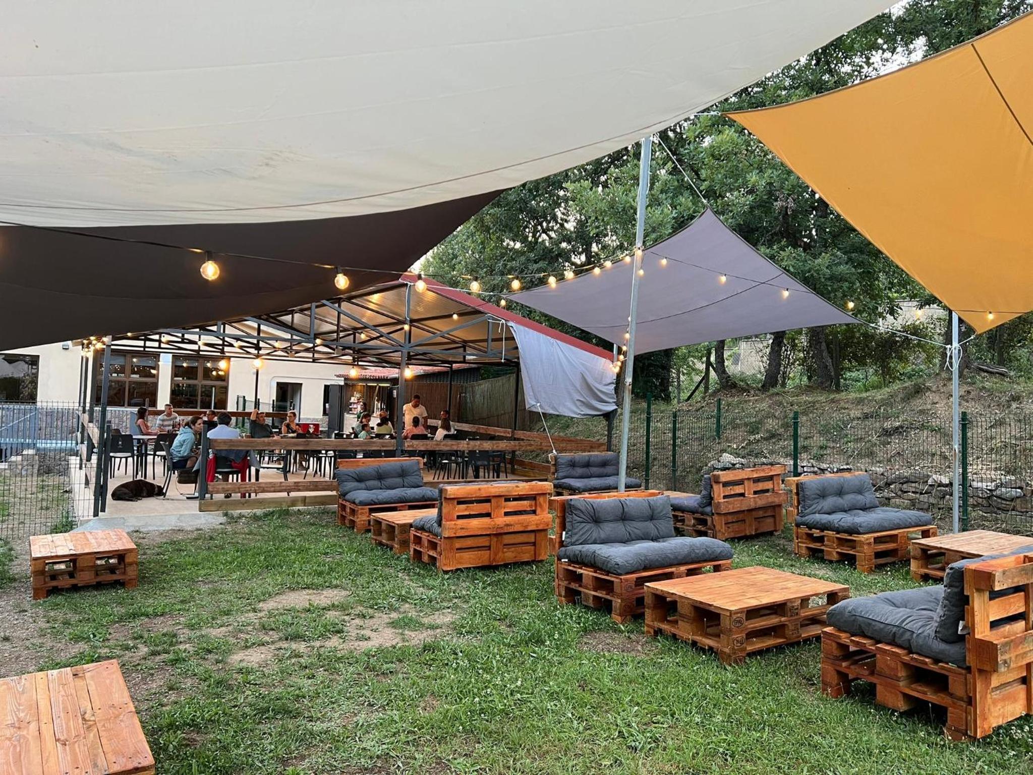Camping BOSQUE DE G0RD0N view 2