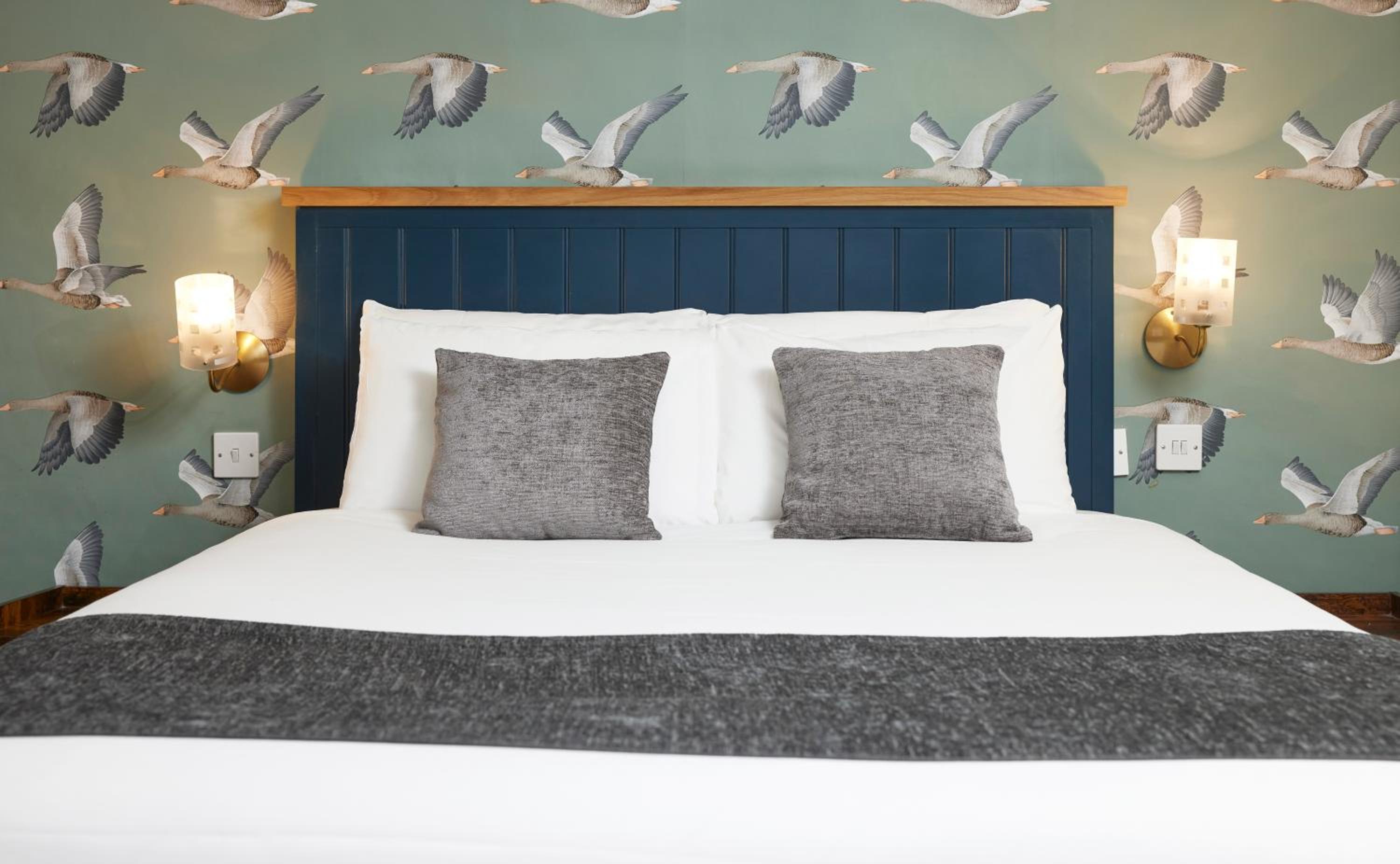 Bull Hotel by Greene King Inns view 4