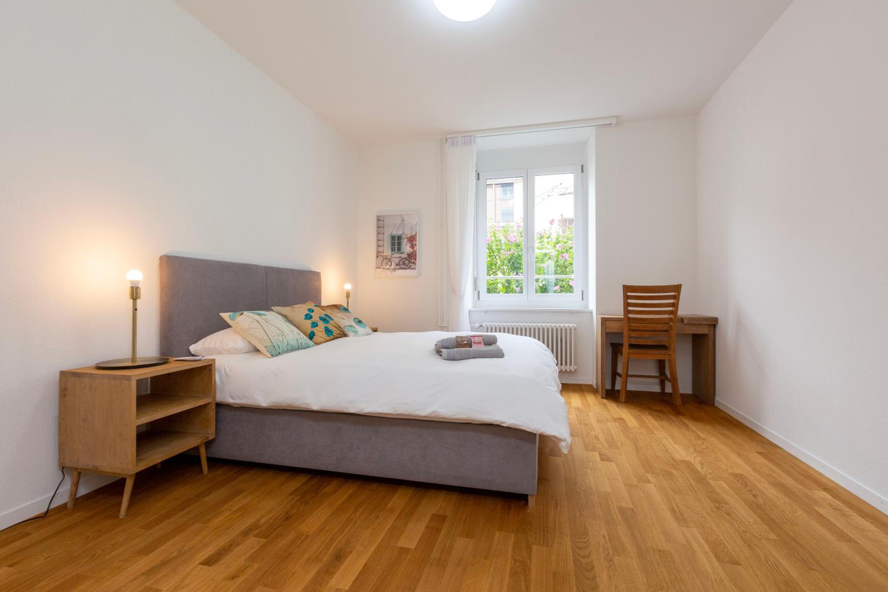 KAYA Zurich Apartment 1A - Downtown 2BR Deluxe Apt