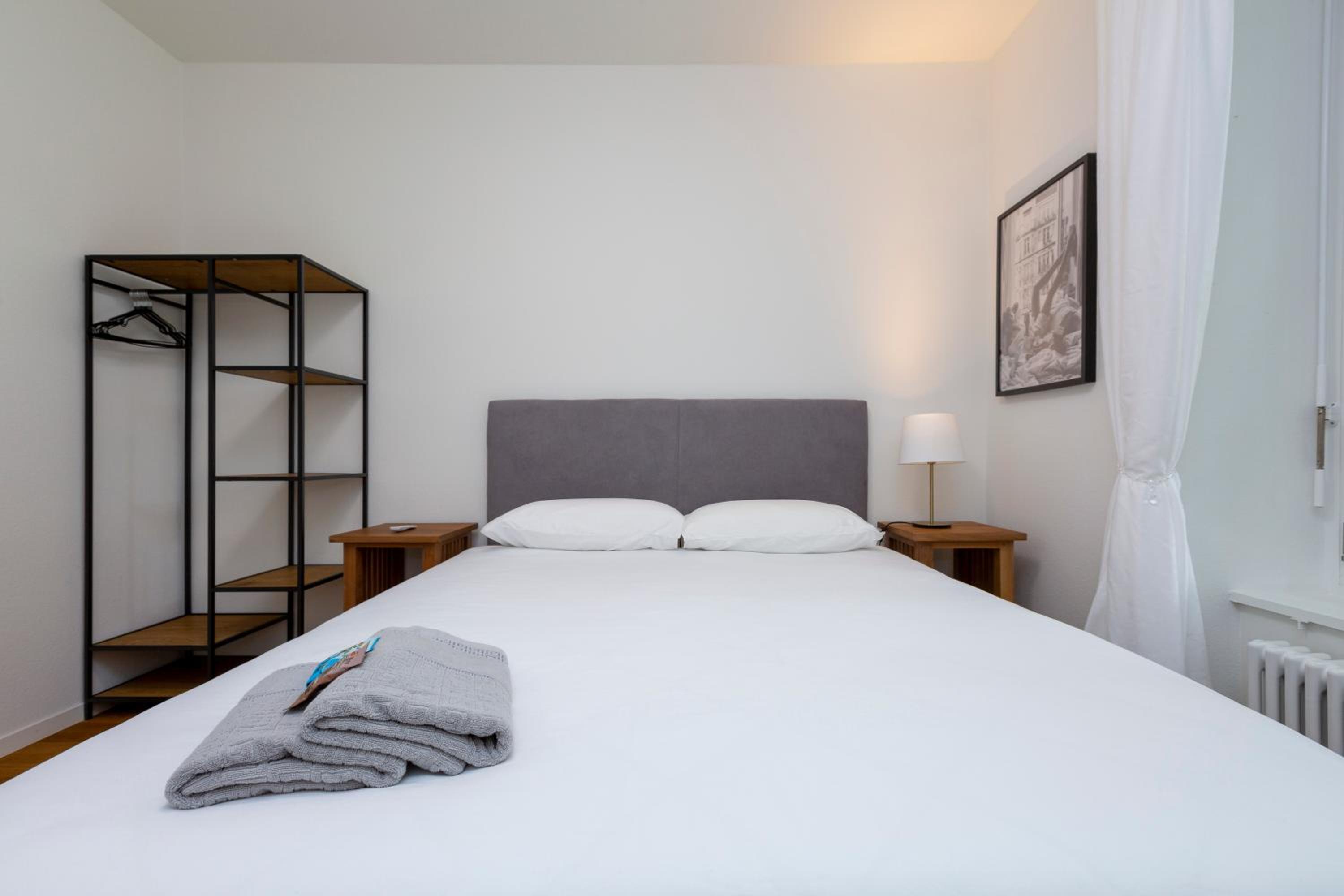 KAYA Zurich Apartment 1A - Downtown 2BR Deluxe Apt