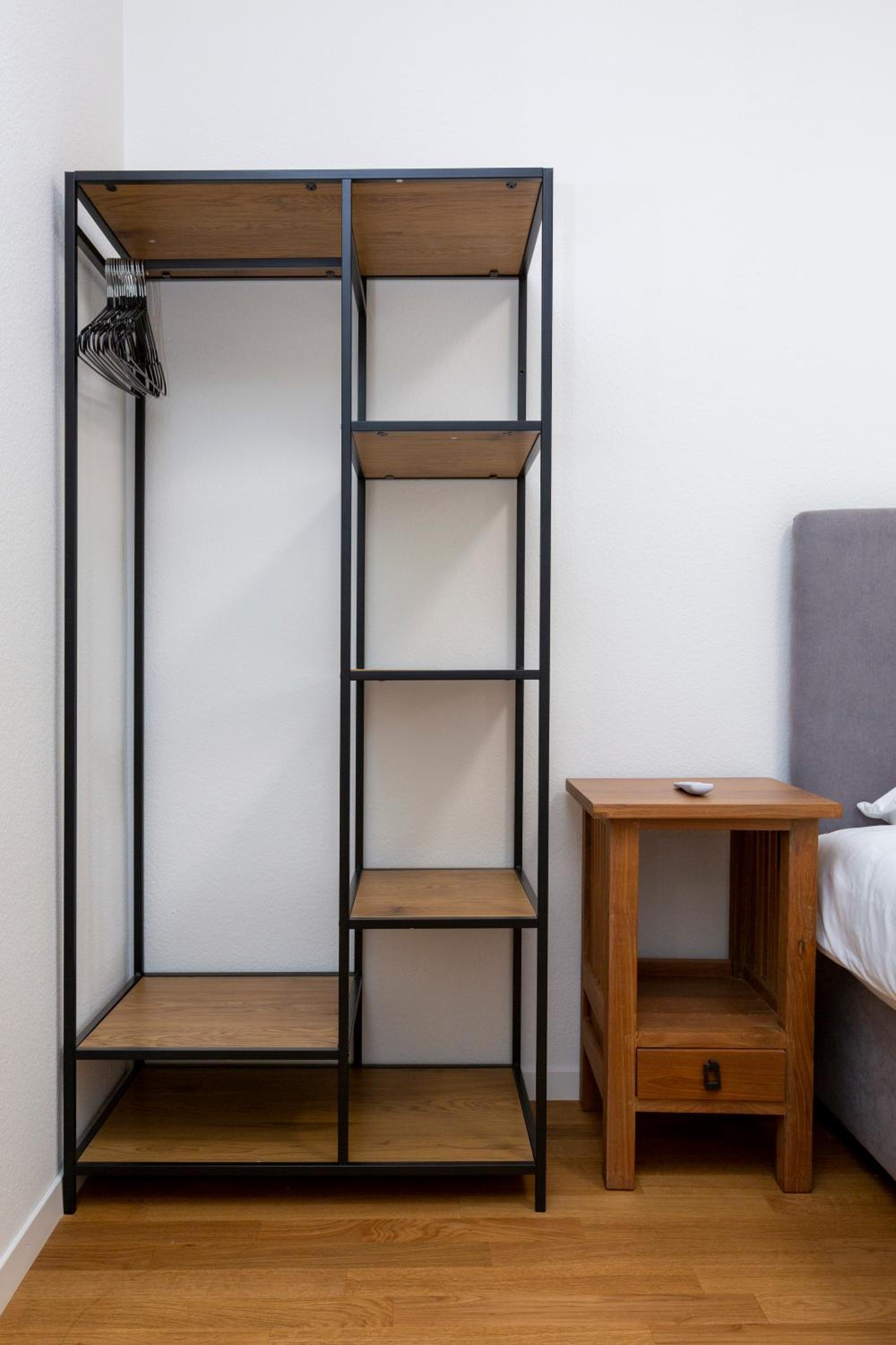 KAYA Zurich Apartment 1A - Downtown 2BR Deluxe Apt