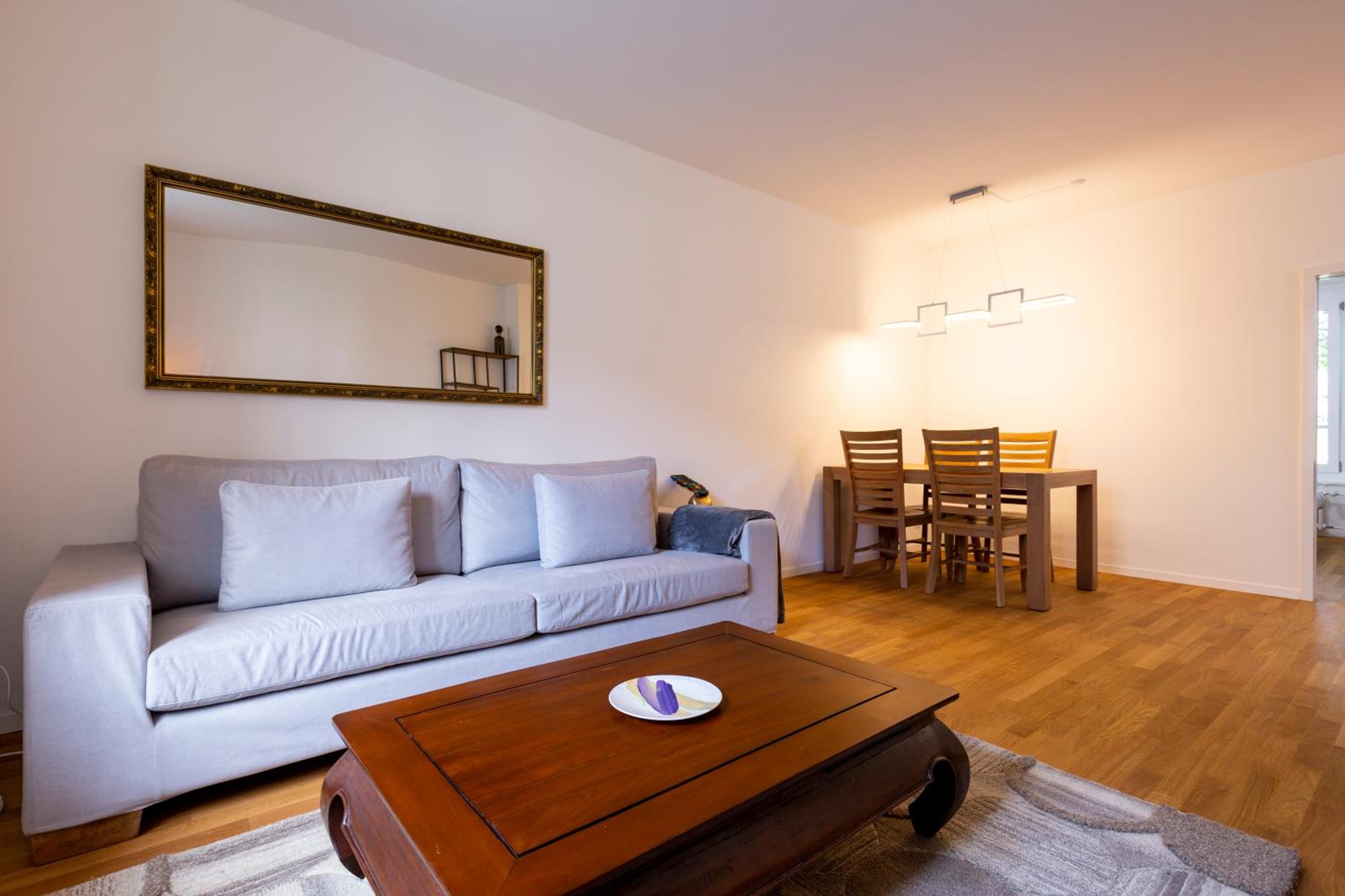 KAYA Zurich Apartment 1A - Downtown 2BR Deluxe Apt