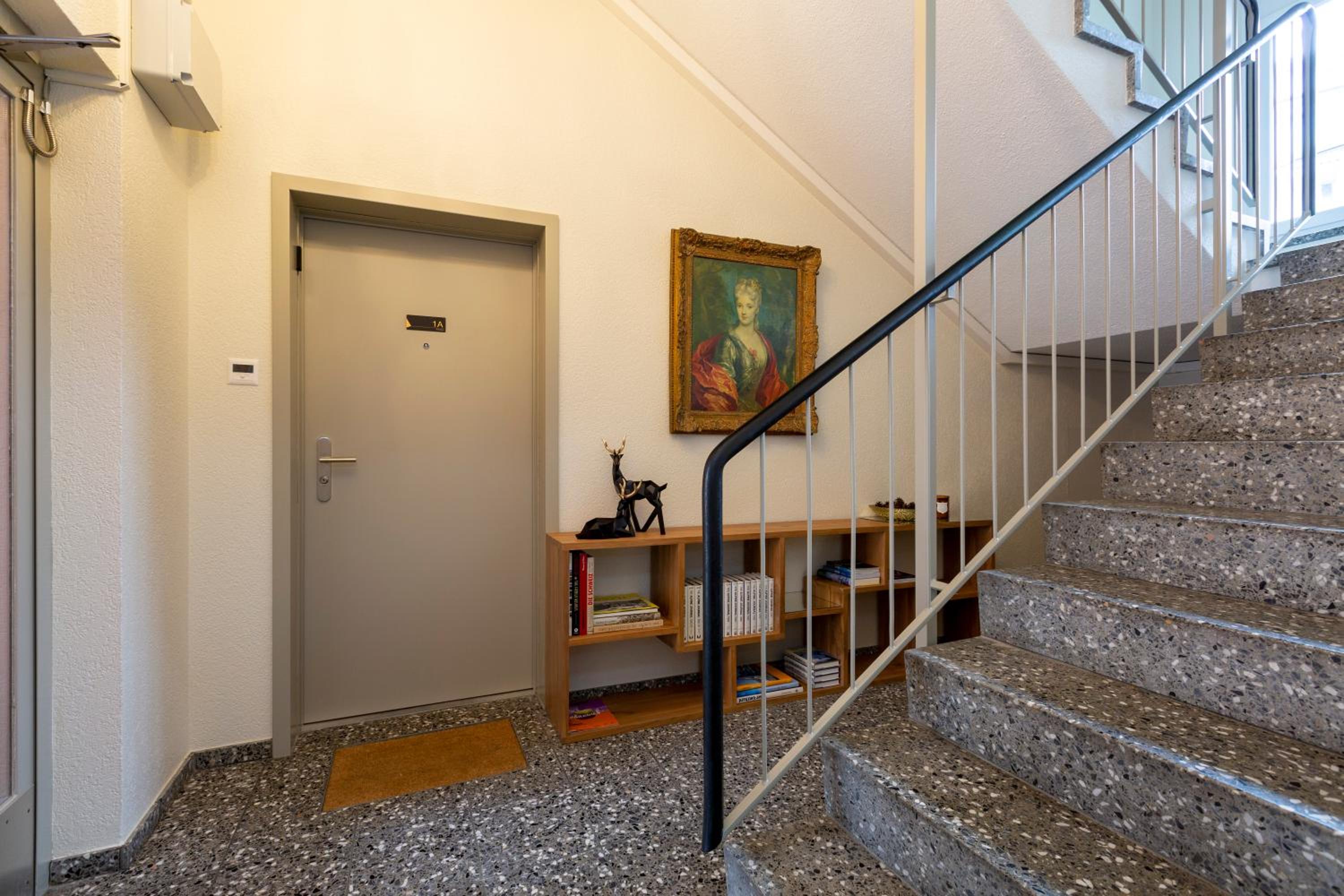 KAYA Zurich Apartment 1A - Downtown 2BR Deluxe Apt