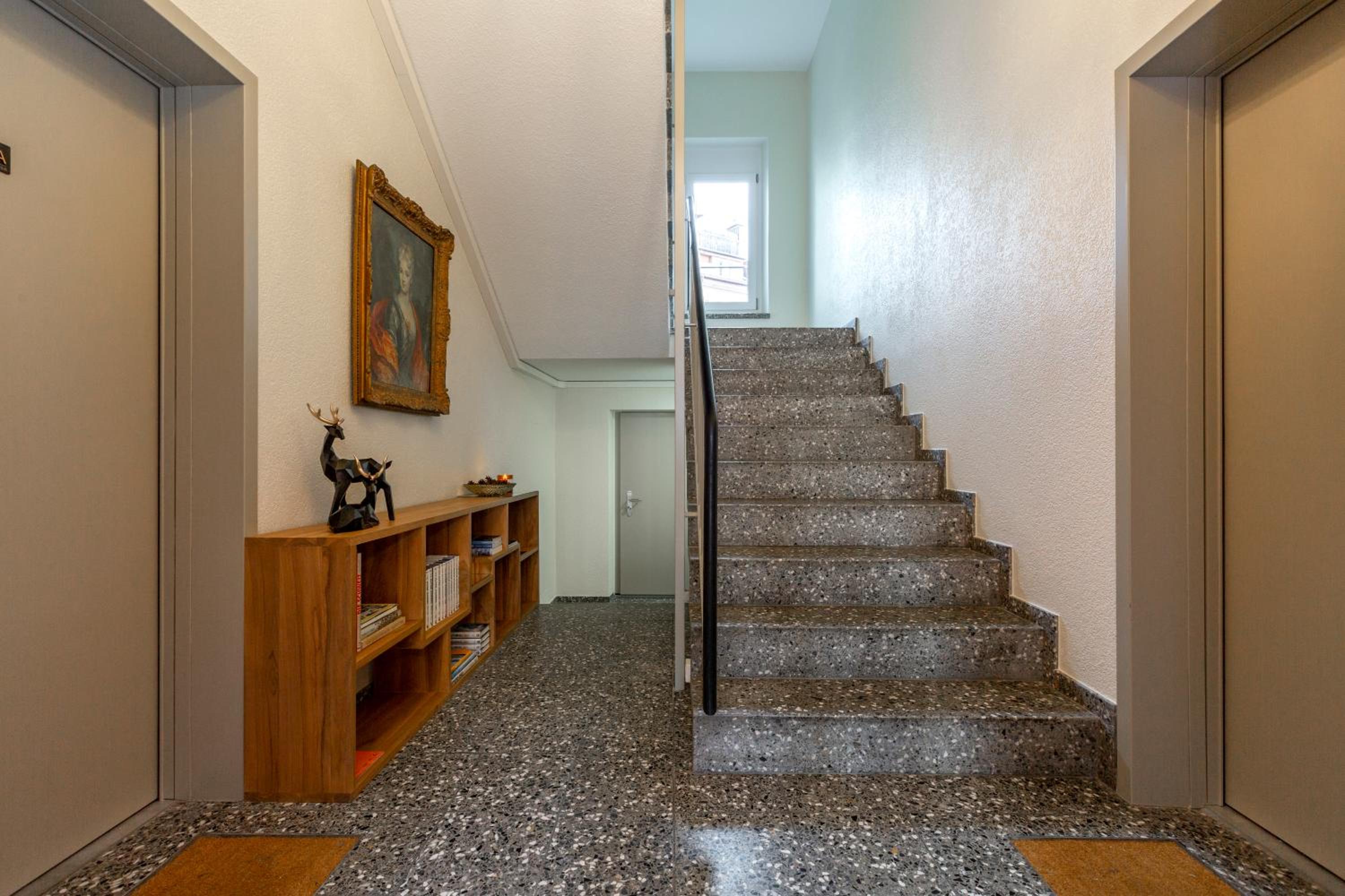 KAYA Zurich Apartment 1A - Downtown 2BR Deluxe Apt