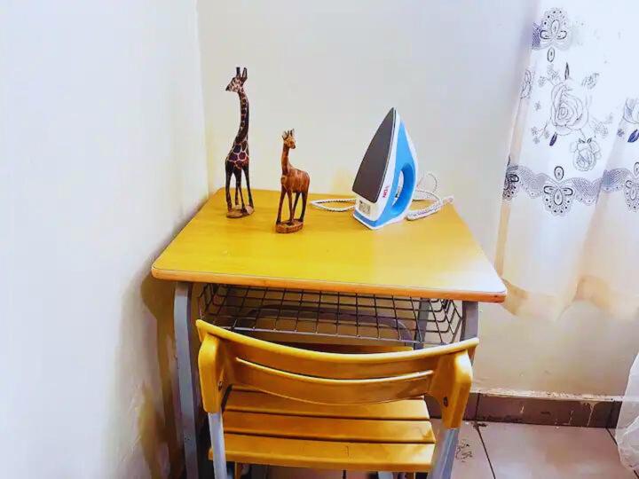 NIA Home Away From Home - 2 Bedroom, 2 Baths Affordable, Spacious & Budget Friendly Apartment view 2