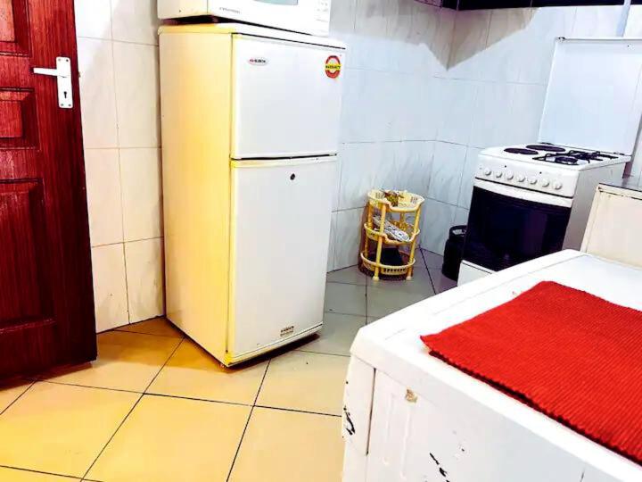 NIA Home Away From Home - 2 Bedroom, 2 Baths Affordable, Spacious & Budget Friendly Apartment view 4