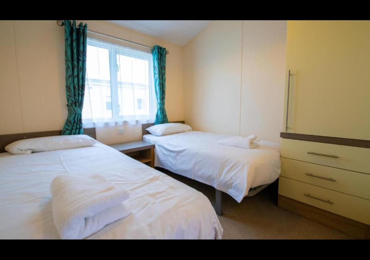 MP629 Parkdean Camber Sands view 5