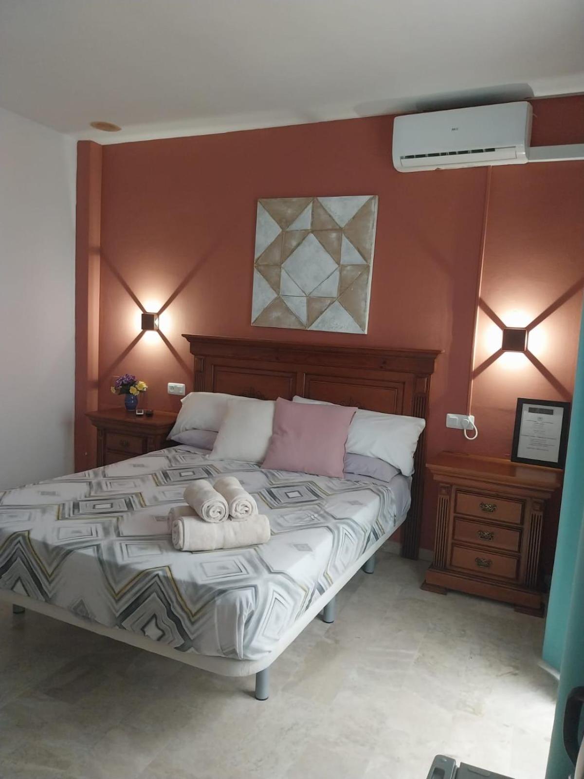 Hostal Montys