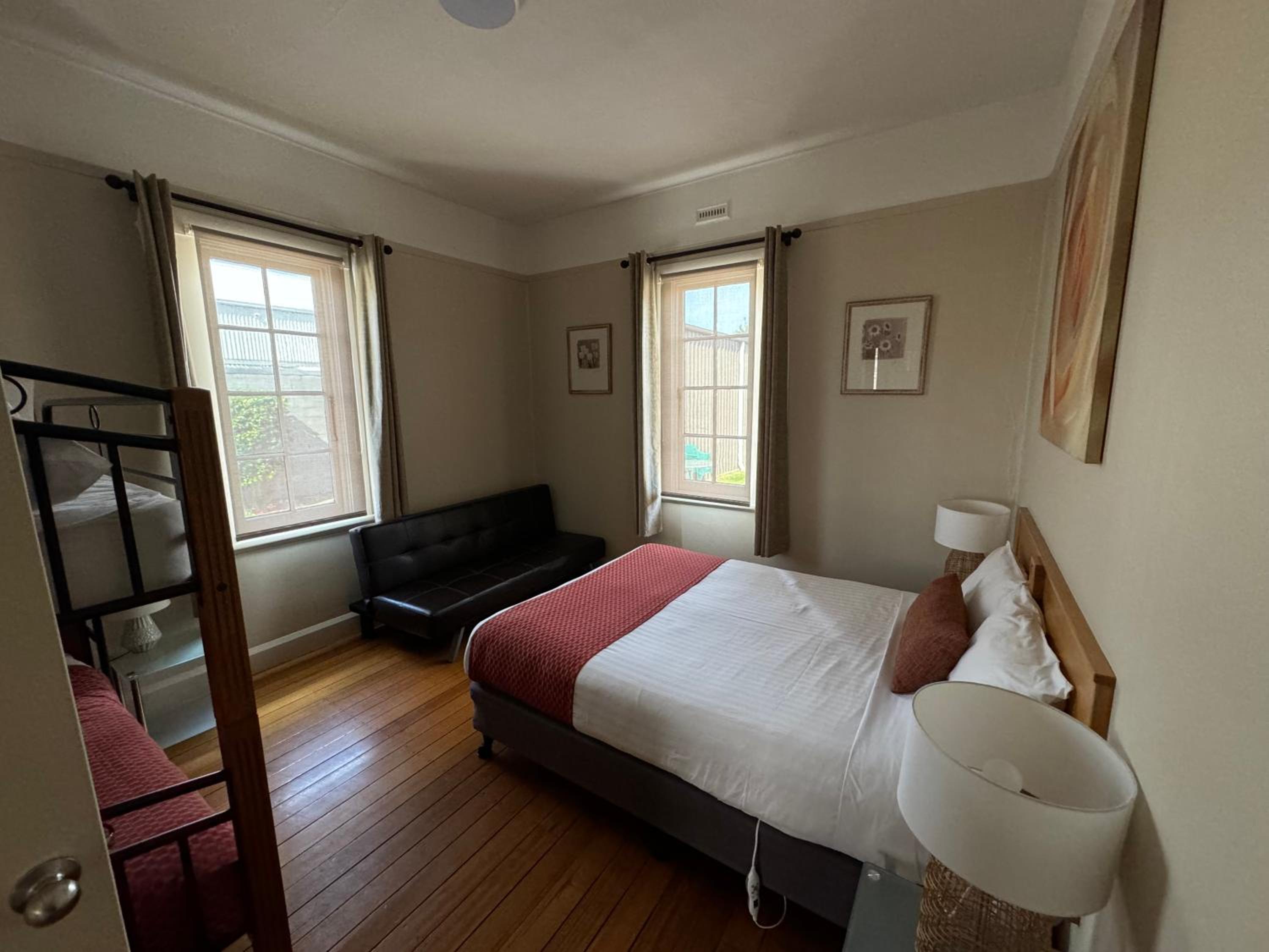 Penfold Cottage CBD Launceston Invermay