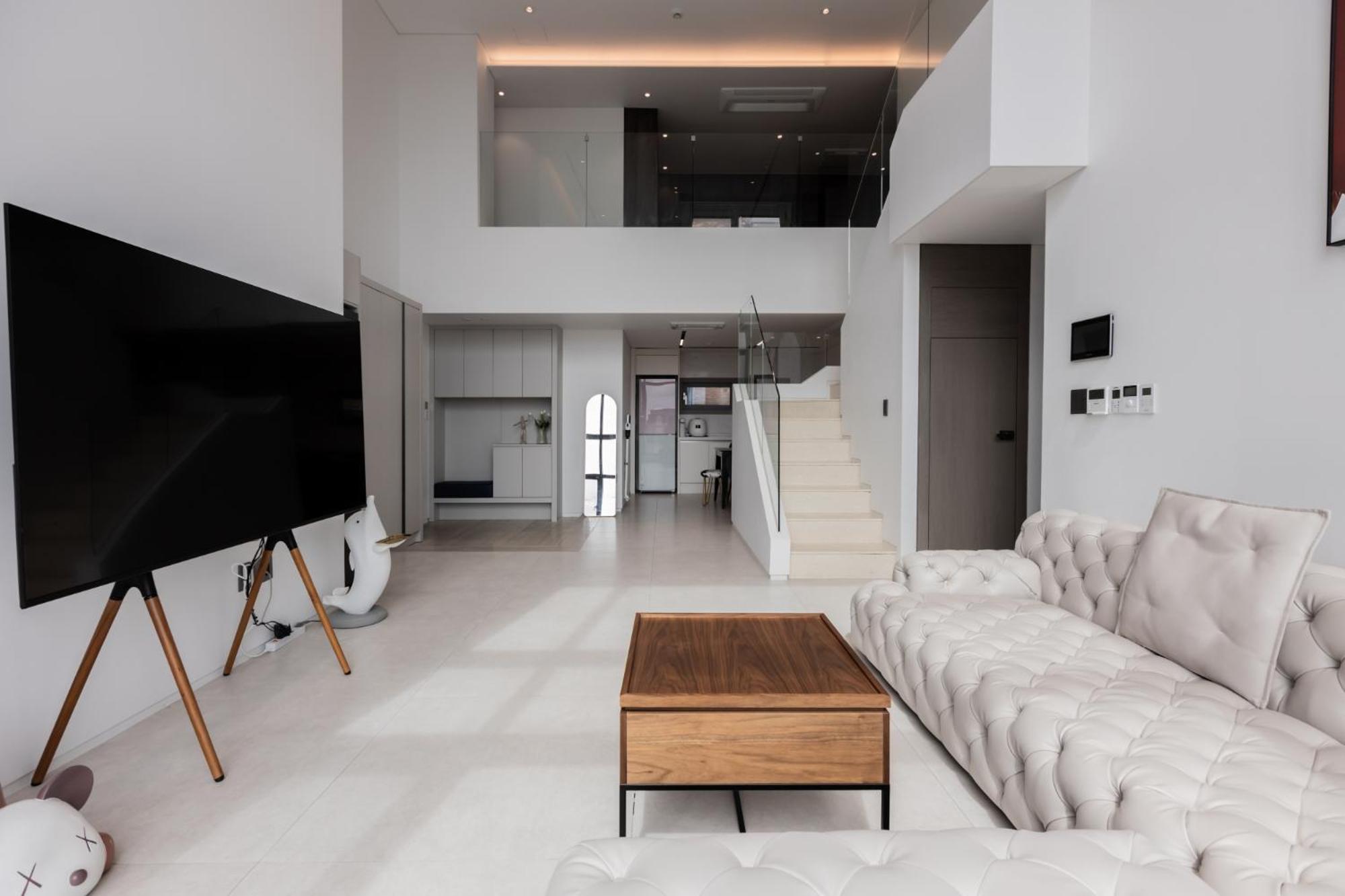 Dolphin Penthouse
