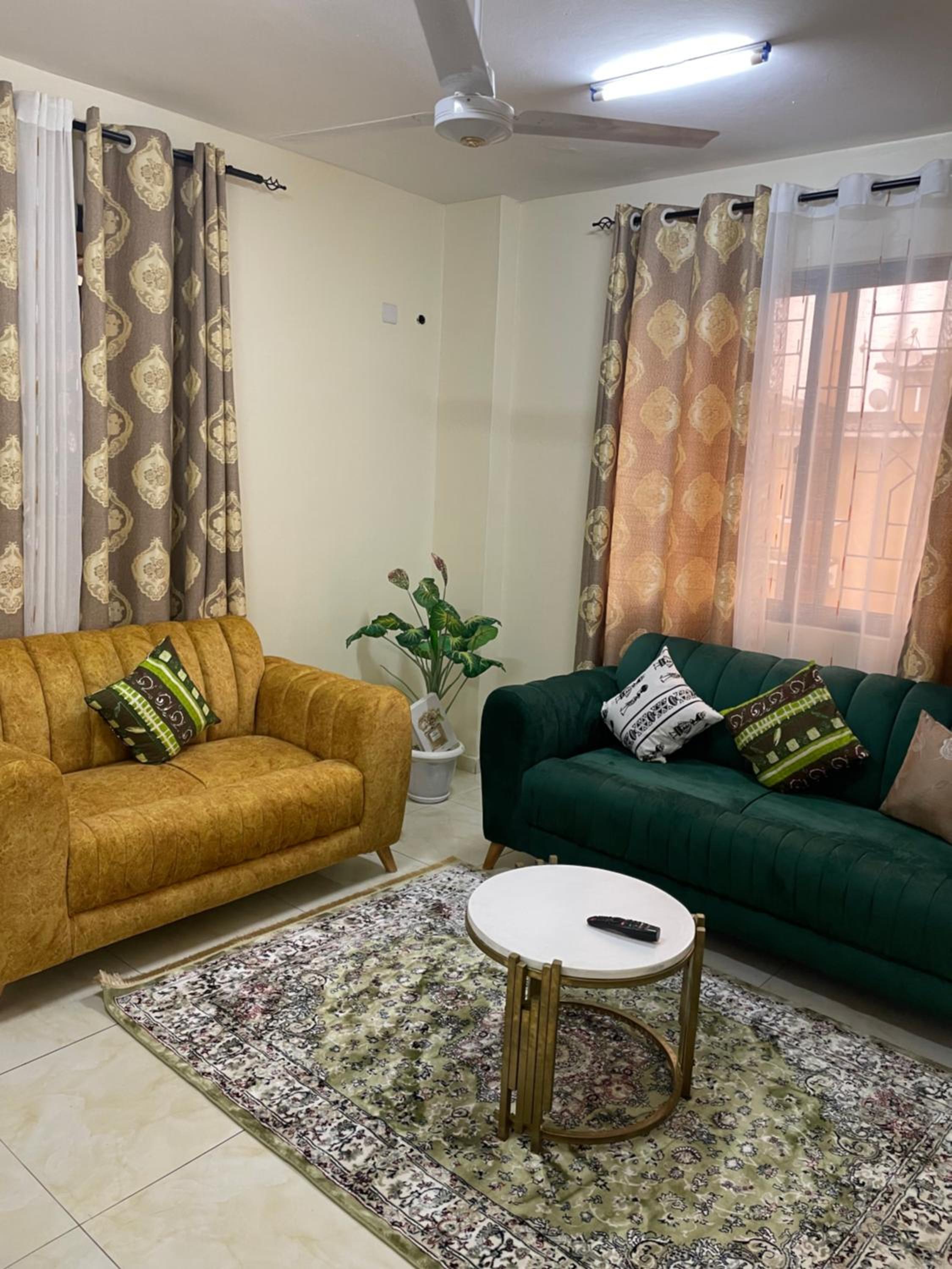 Sky Lounge Apartments