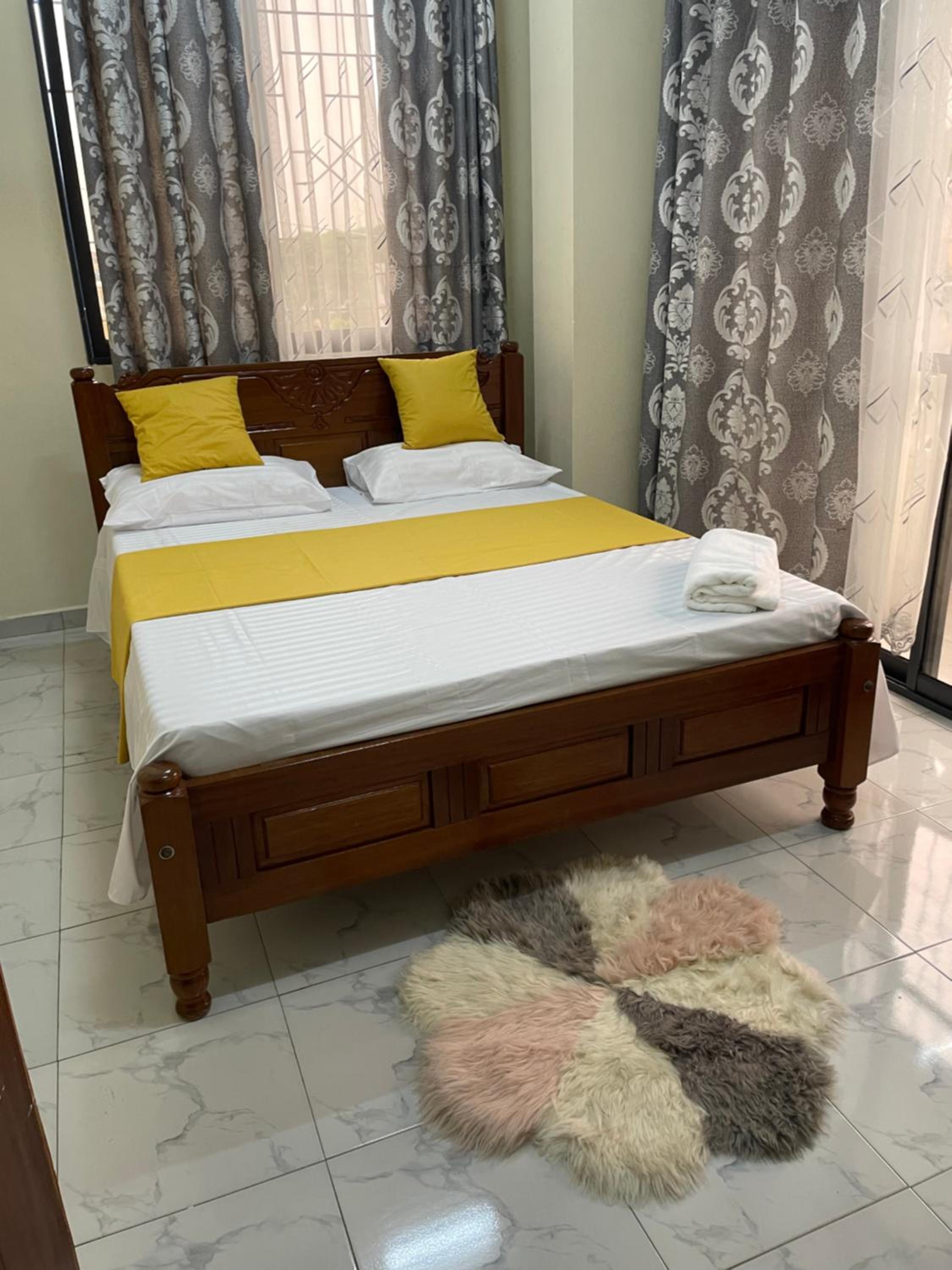 Sky Lounge Apartments