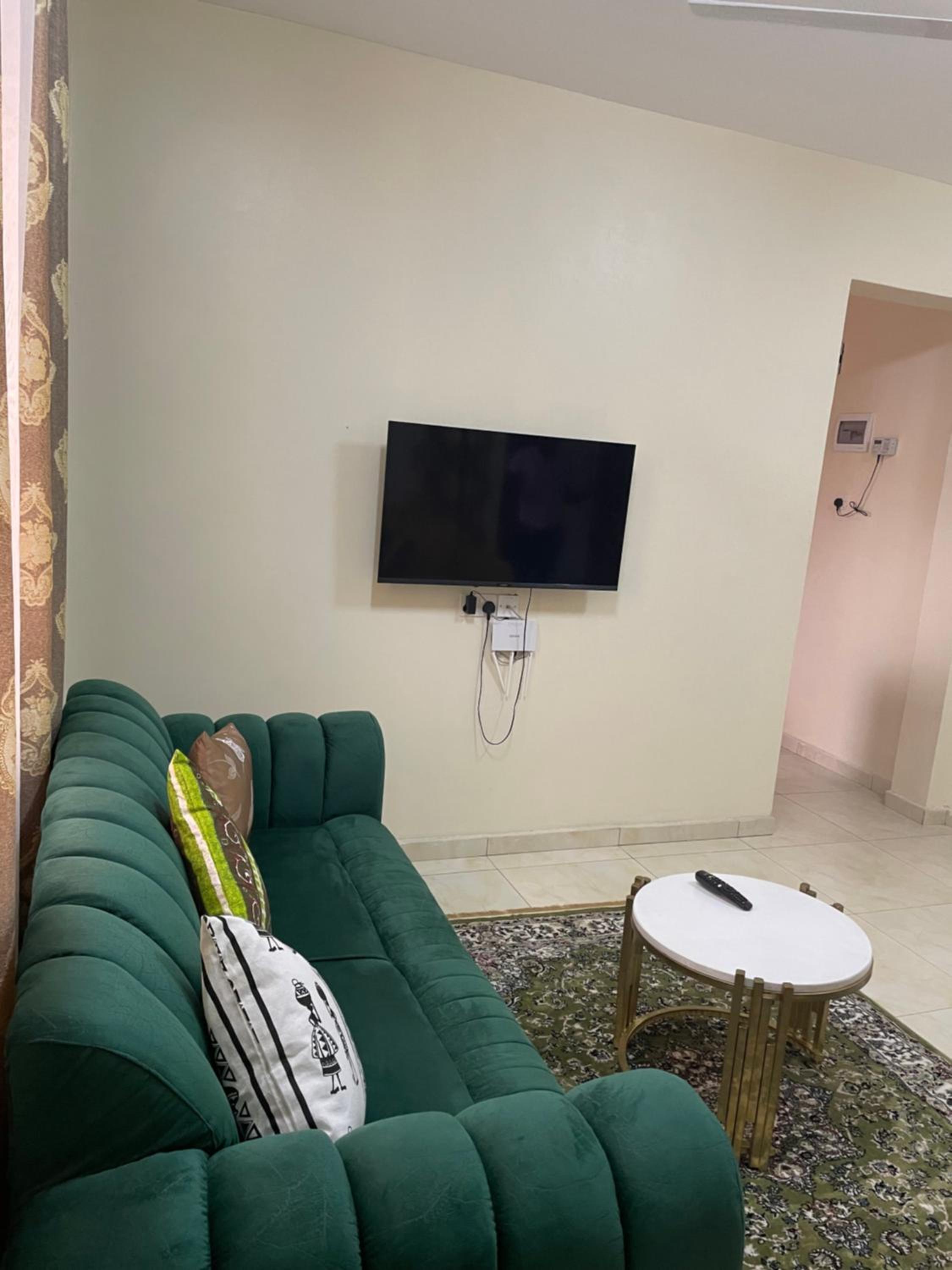 Sky Lounge Apartments