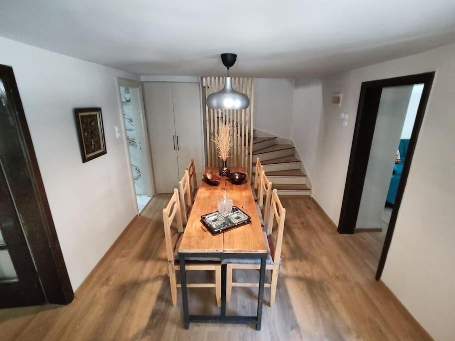Traditional House L&A Korçë