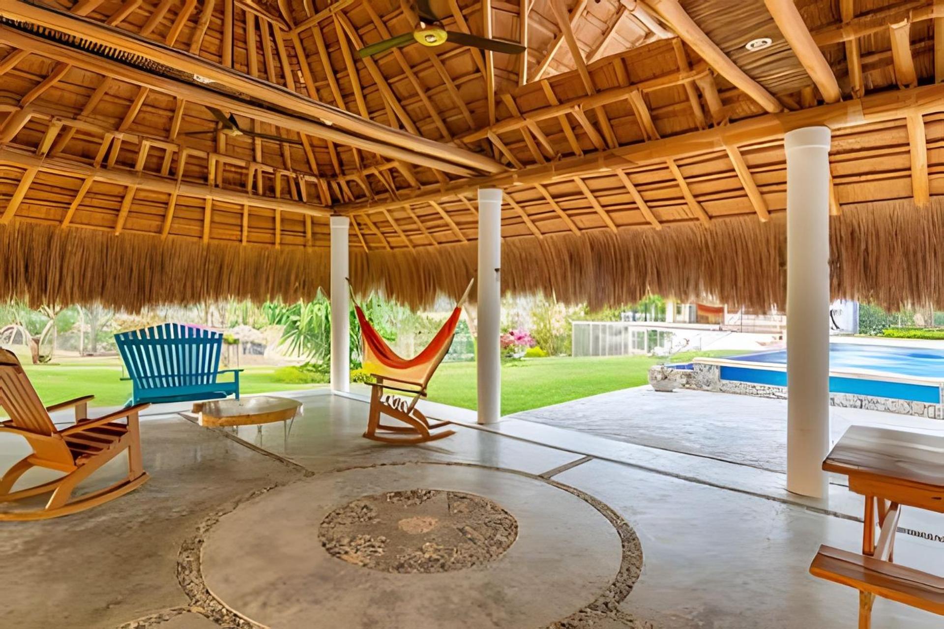 Modern & fresh | Villa Arroyito w/Pool & Barbecue